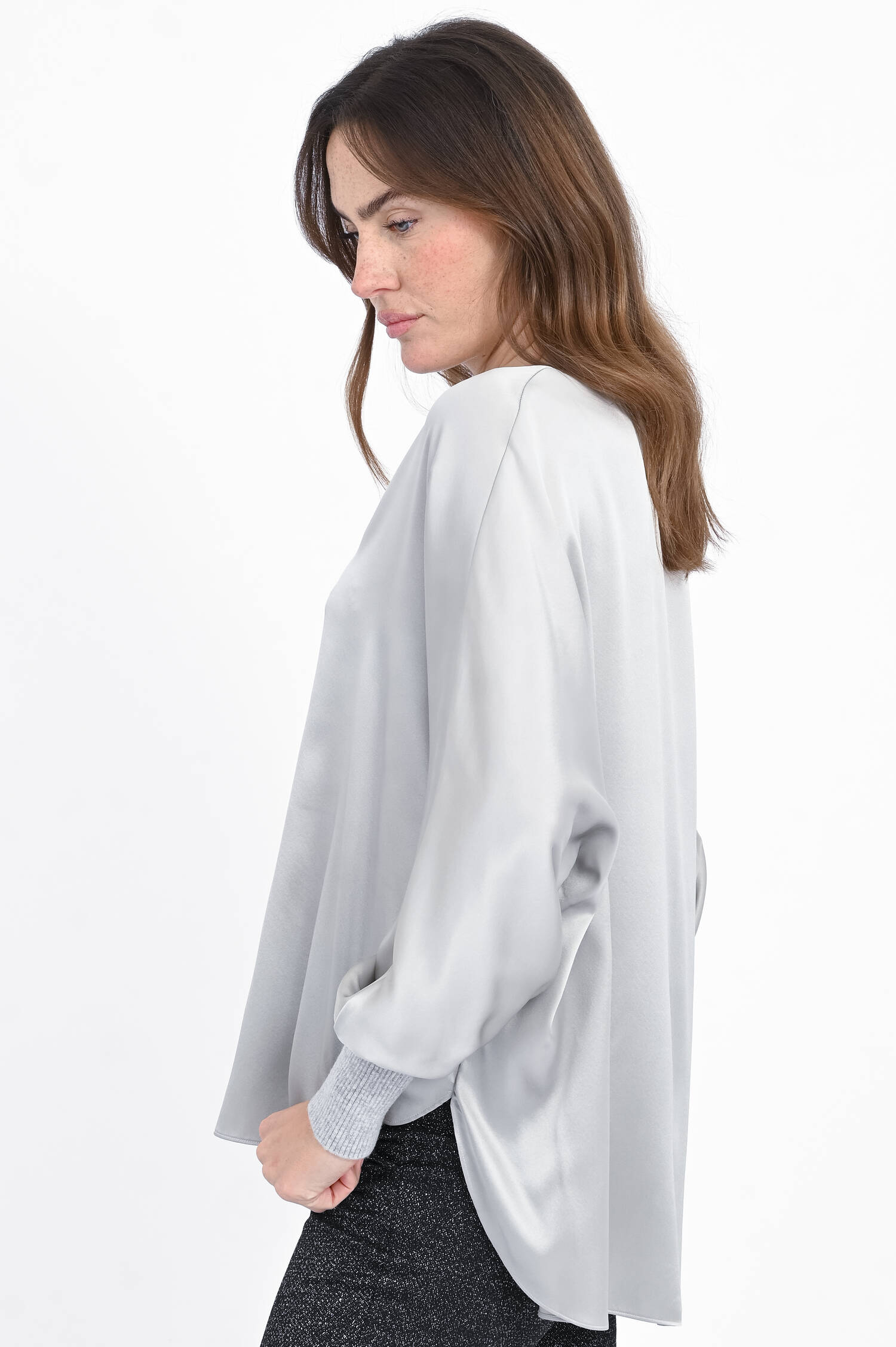 Seidenbluse in Silber Seidenbluse in Silber