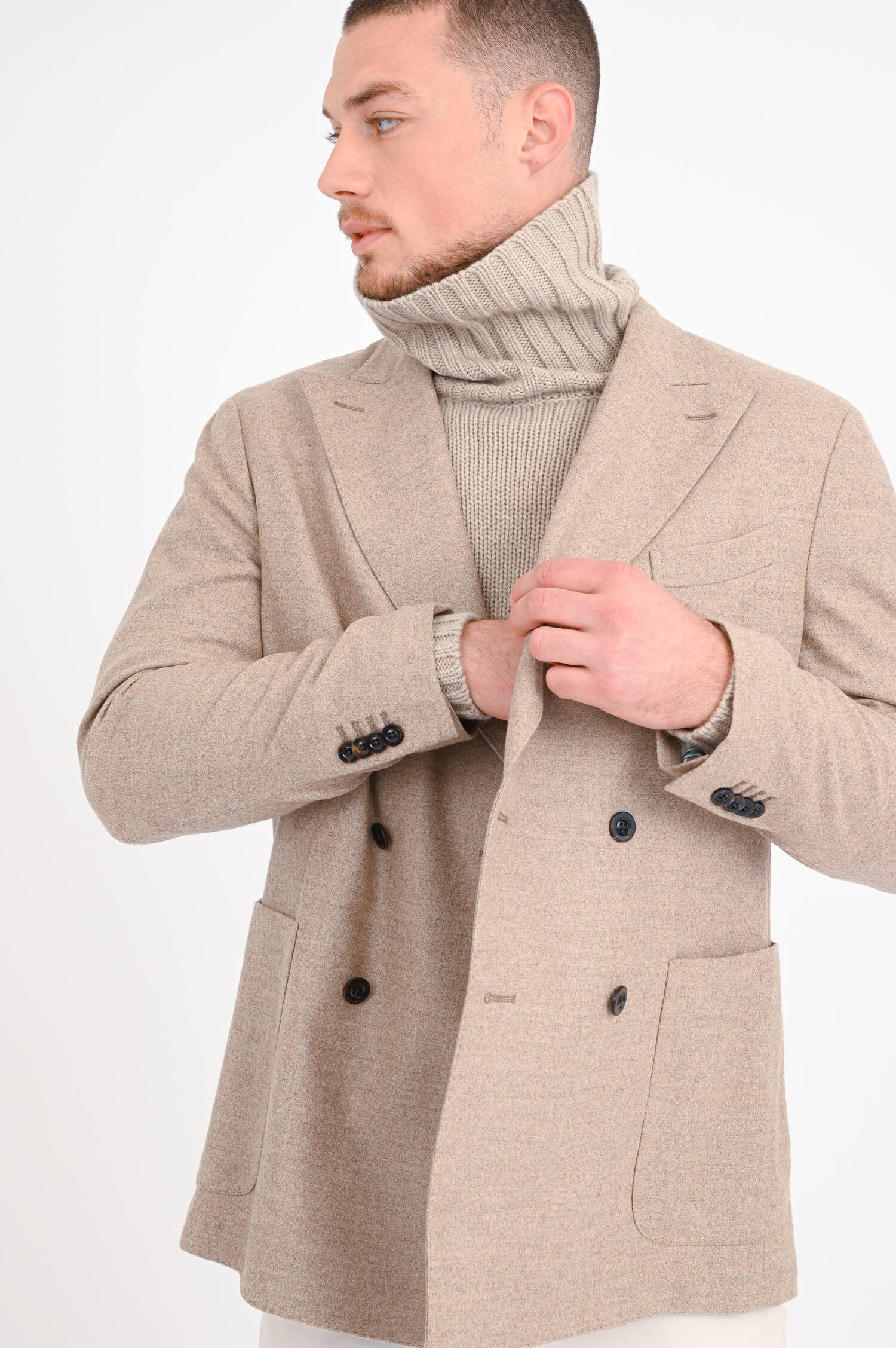 Sakko mit doppelter Knopfleiste in Beige Sakko mit doppelter Knopfleiste in Beige