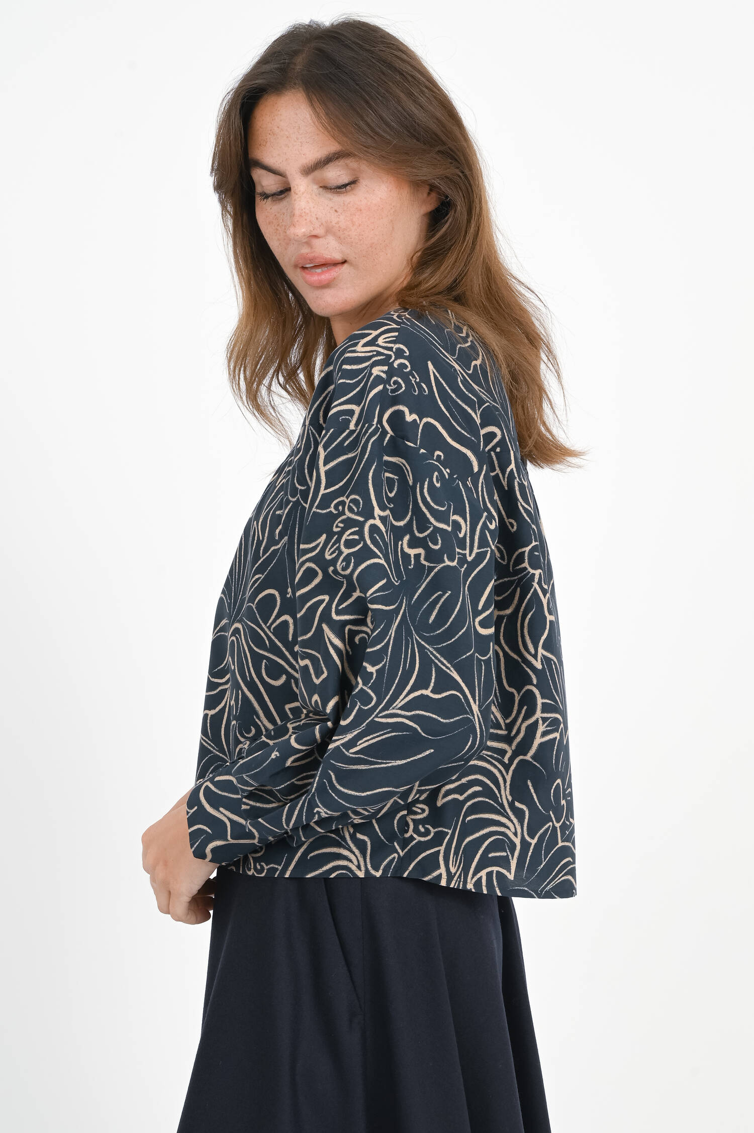 Gemusterte Bluse DEPRESSA in Navy/Beige Gemusterte Bluse DEPRESSA in Navy/Beige