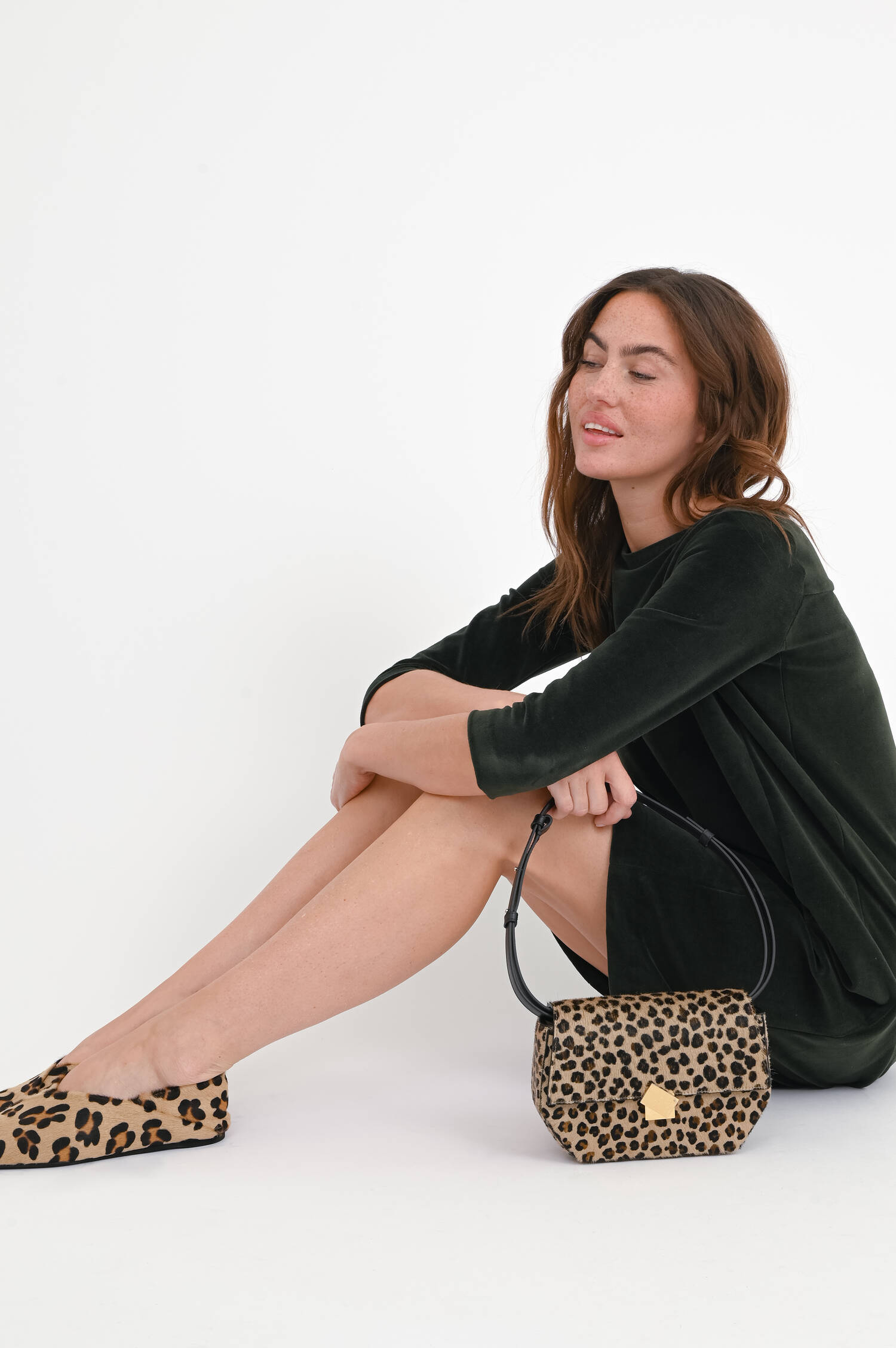 Samt-Kleid mit 3/4 Arm in Dark Forest