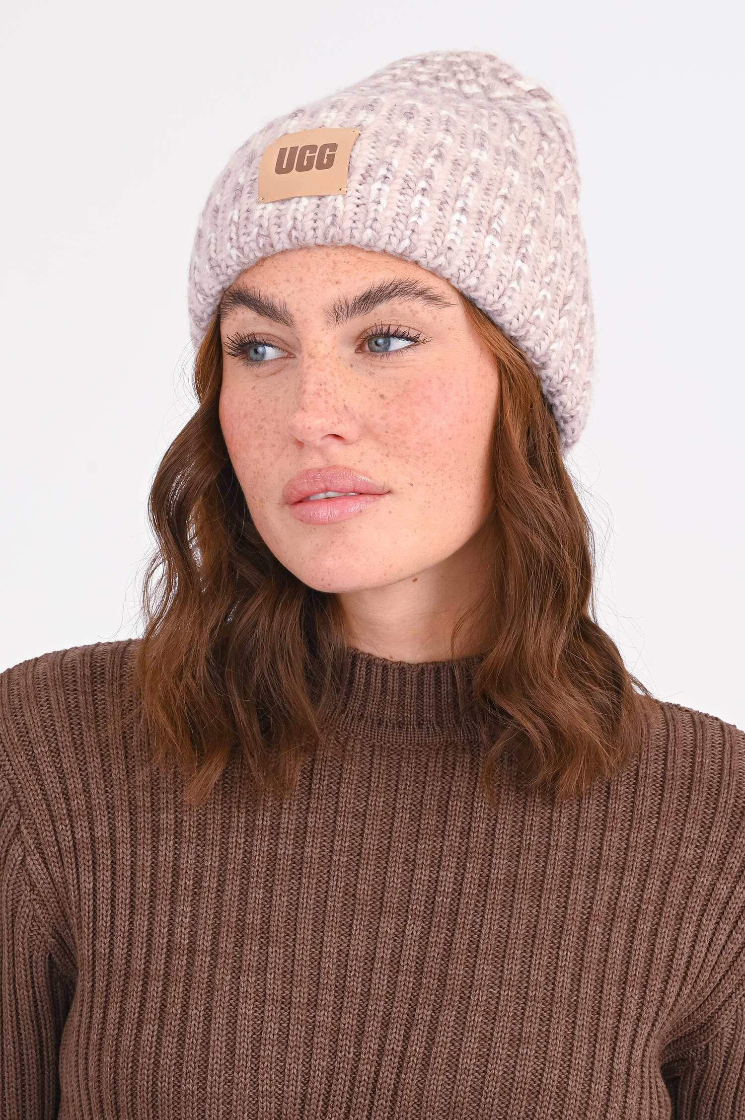 Mütze in Fisherman's Rib in Rosé/Creme Mütze in Fisherman's Rib in Rosé/Creme