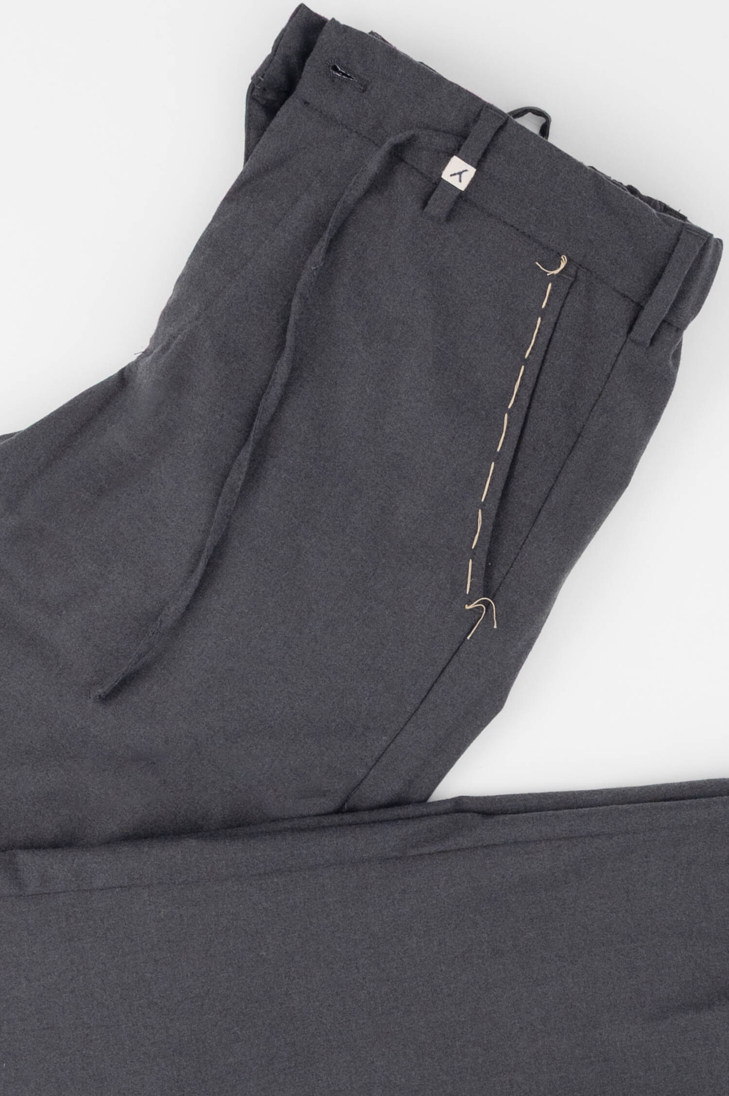 Chino mit Kordelzug in Anthrazit Chino mit Kordelzug in Anthrazit