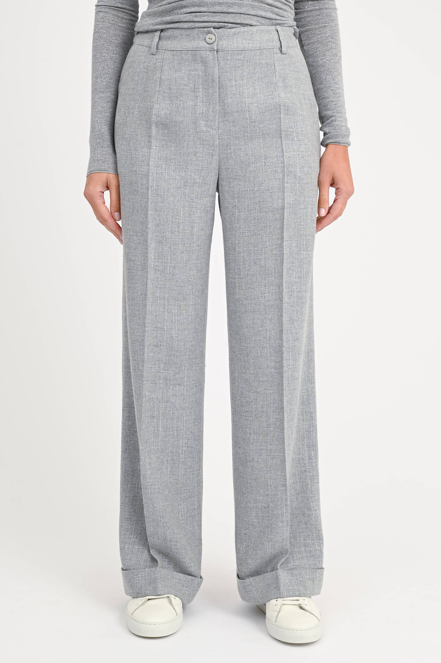 Hose mit Lurexfäden in Grau