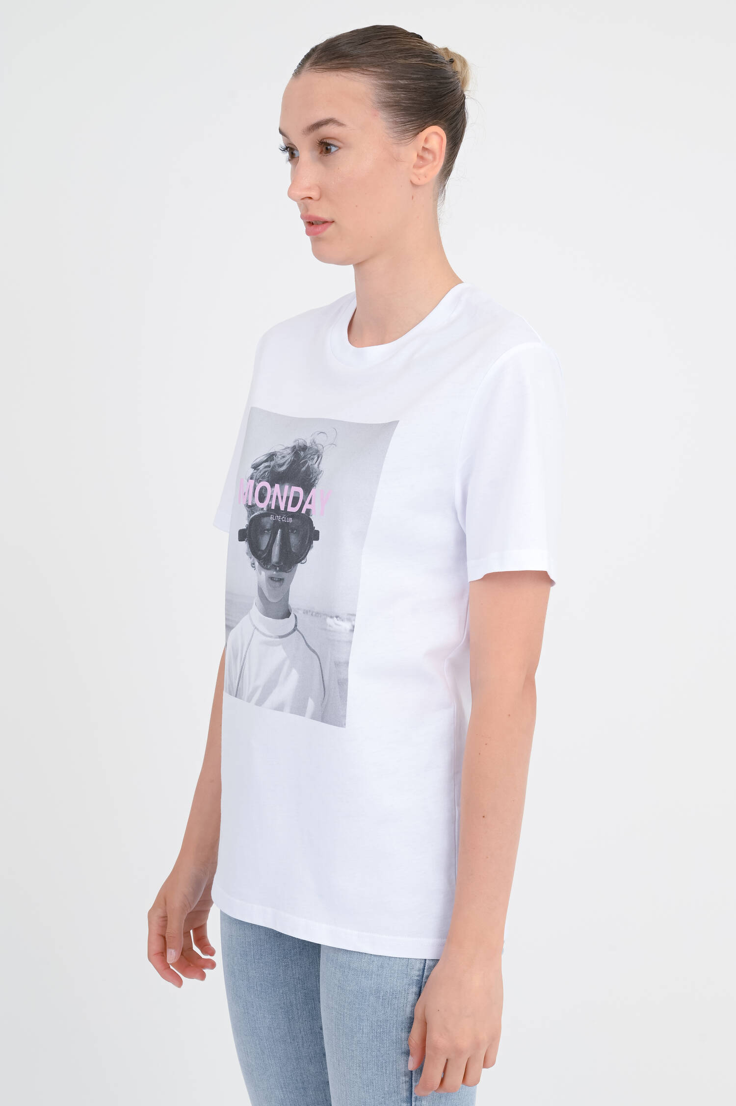 T-Shirt MONDAY mit Schriftzug in Weiß T-Shirt MONDAY mit Schriftzug in Weiß