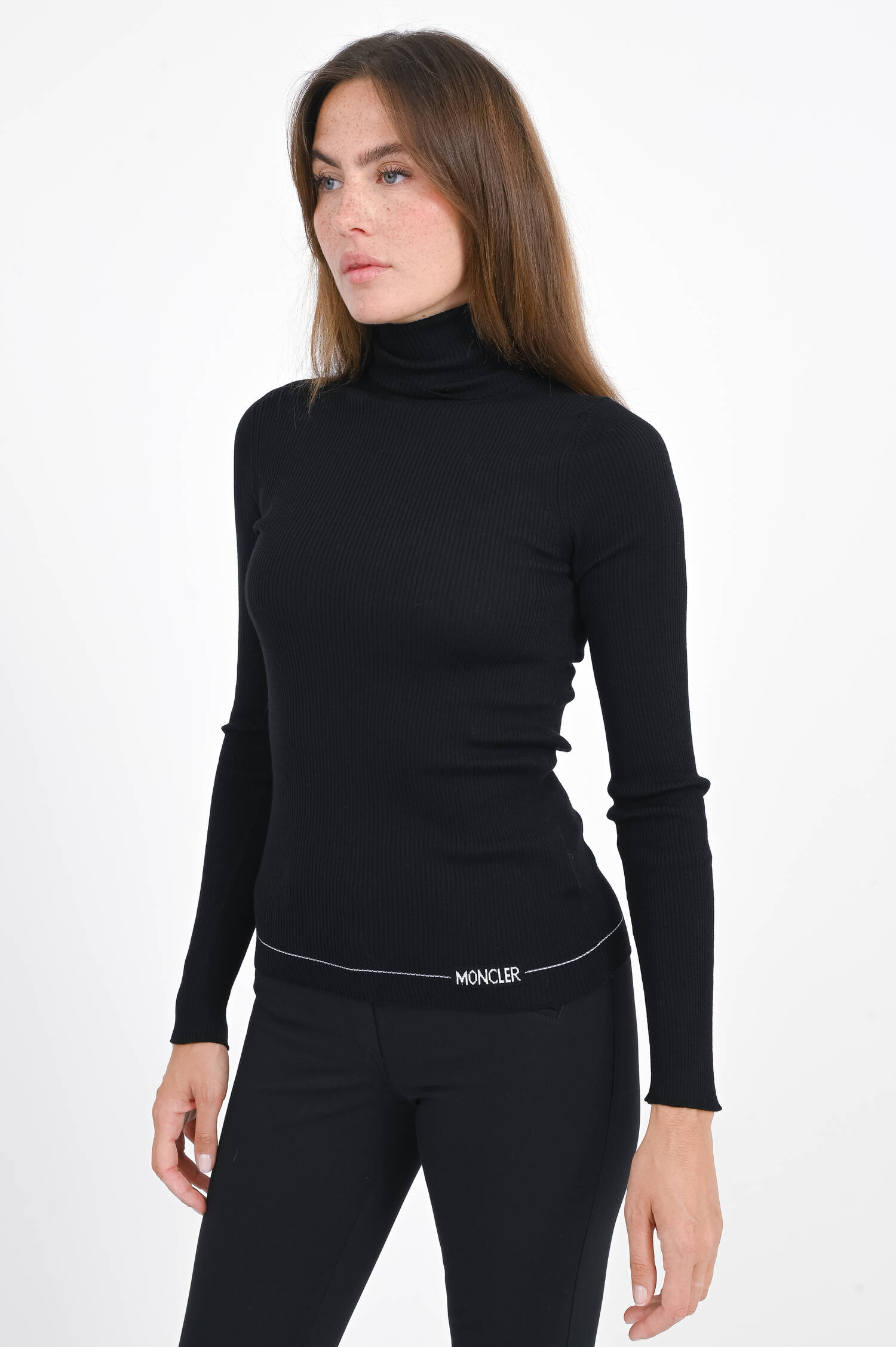 Rollkragenpullover mit Logo-Detail in Schwarz