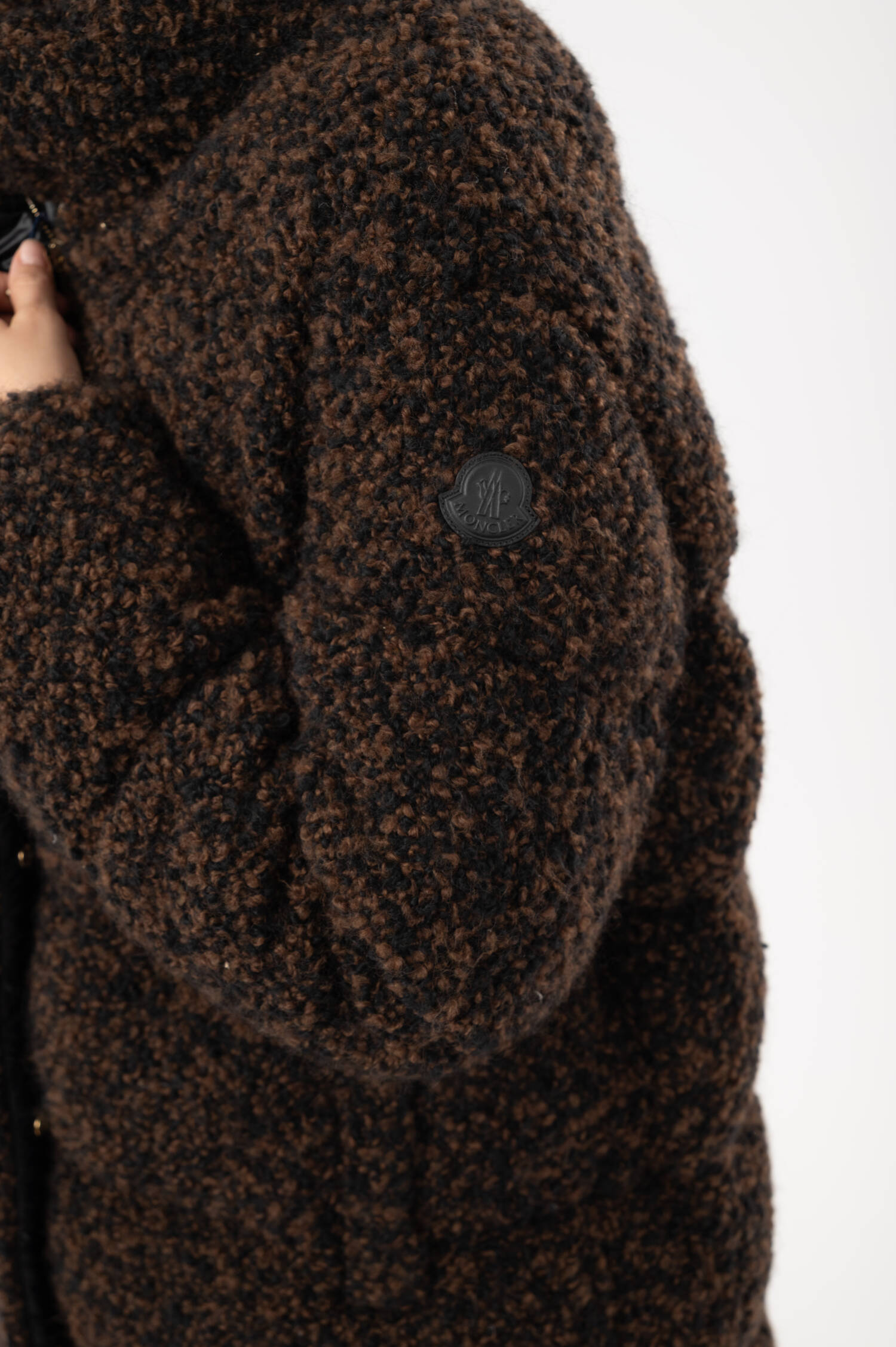 Tweed-Daunenmantel in Schwarz/Braun Tweed-Daunenmantel in Schwarz/Braun