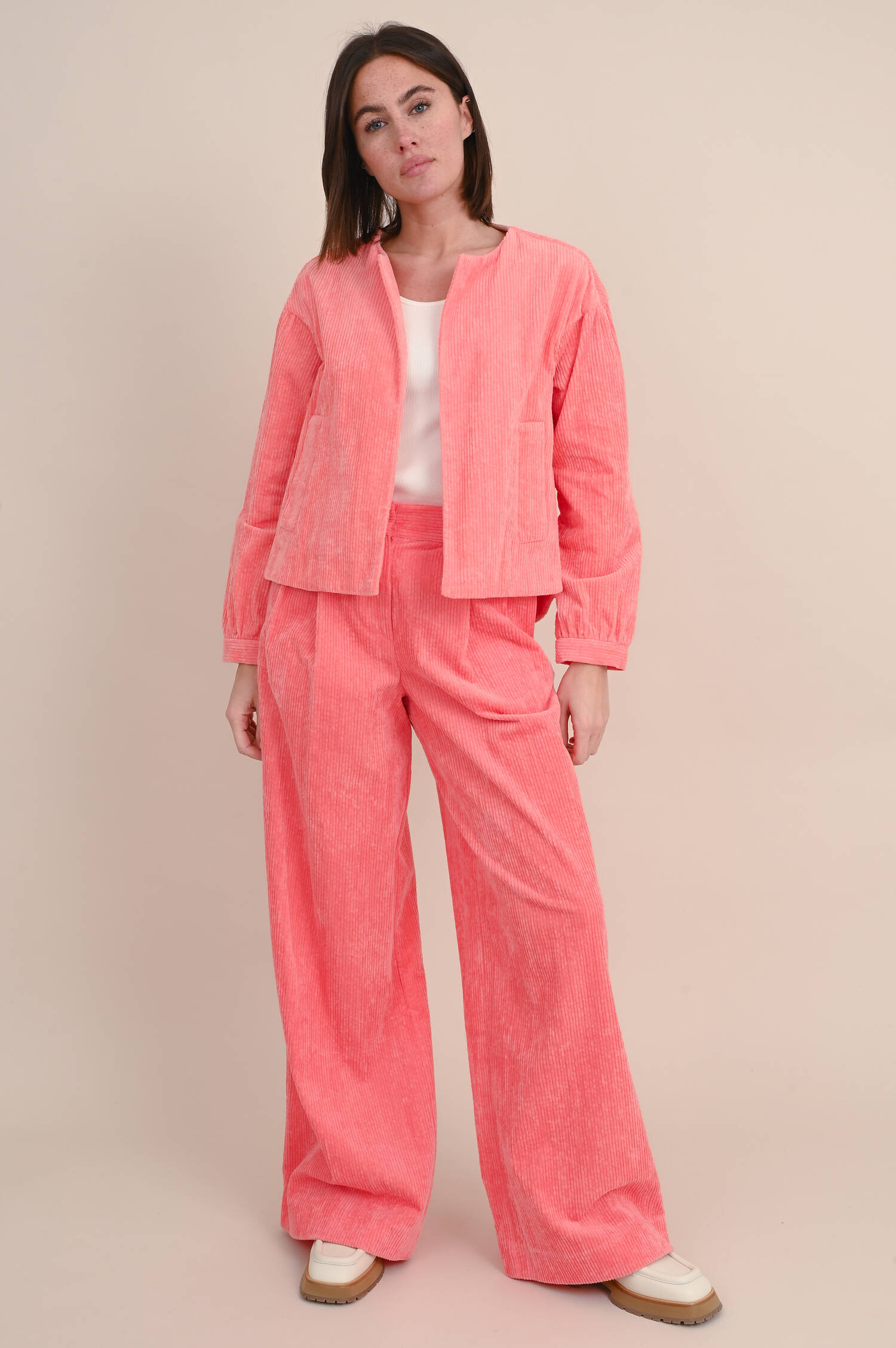 Cord-Jäckchen in Koralle