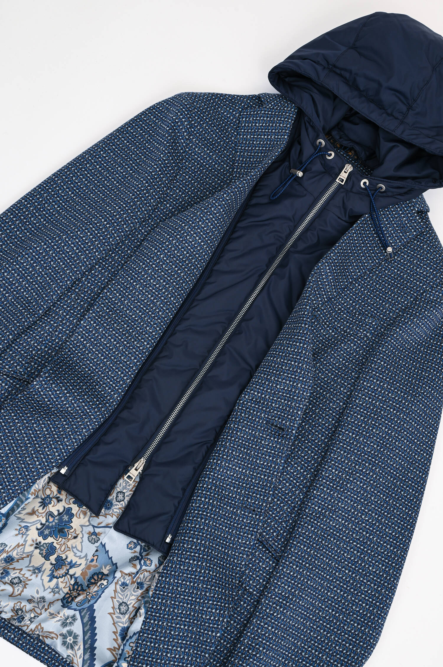 Hybrid-Jacke in Dunkelblau gemustert Hybrid-Jacke in Dunkelblau gemustert