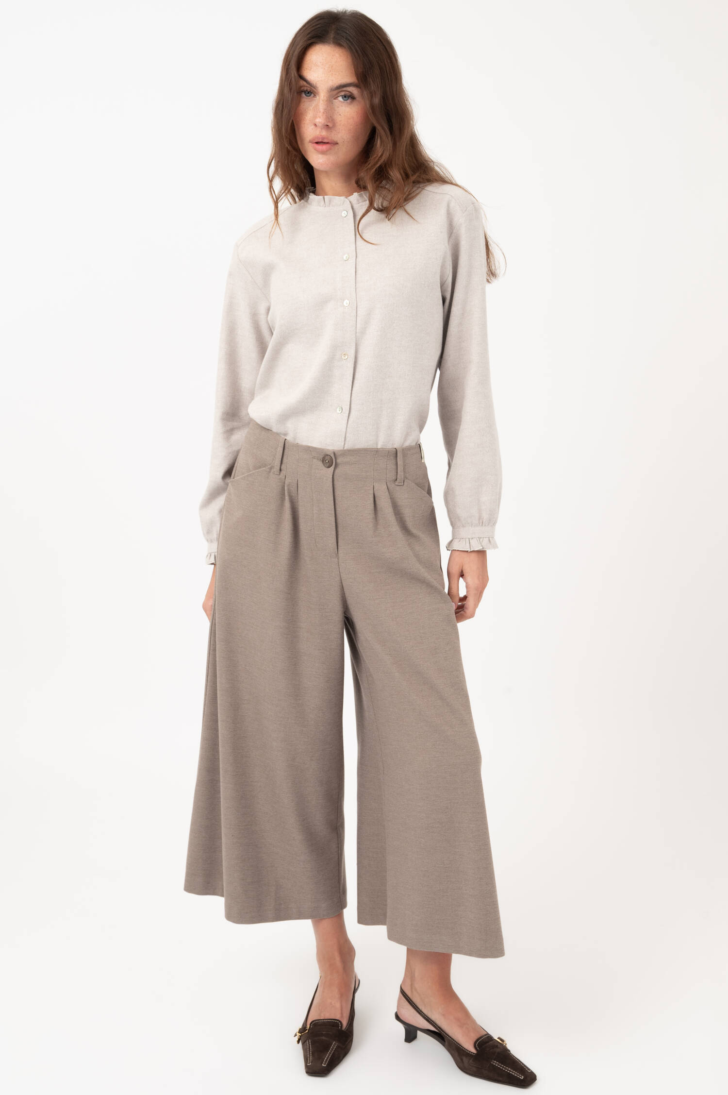Wide-Leg Bundfaltenhose in Beige Wide-Leg Bundfaltenhose in Beige