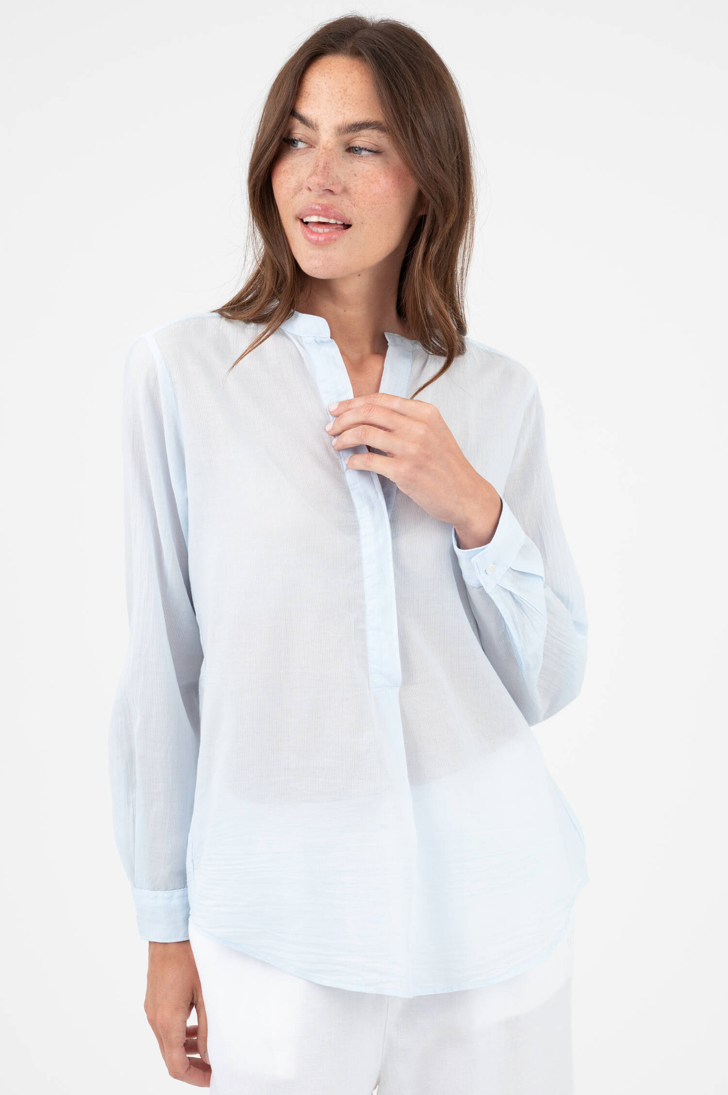 Bluse in Hellblau Bluse in Hellblau