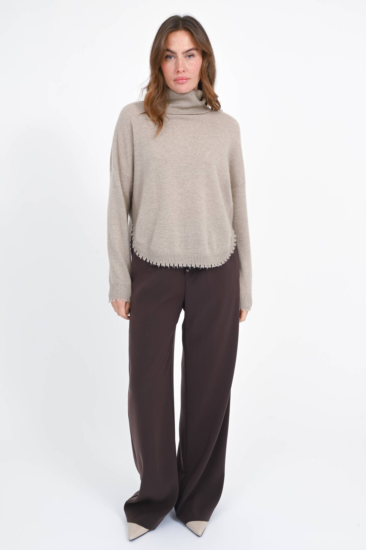 Rollkragenpullover aus Woll-Cash-Mix in Grayscale