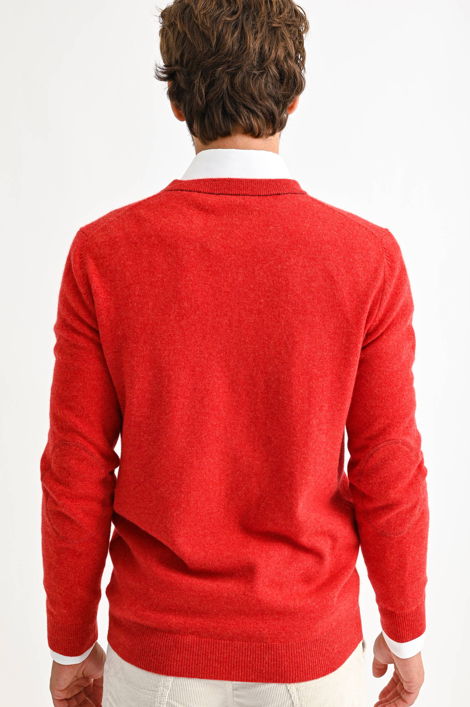 Pullover mit V-Ausschnitt in Rot Pullover mit V-Ausschnitt in Rot