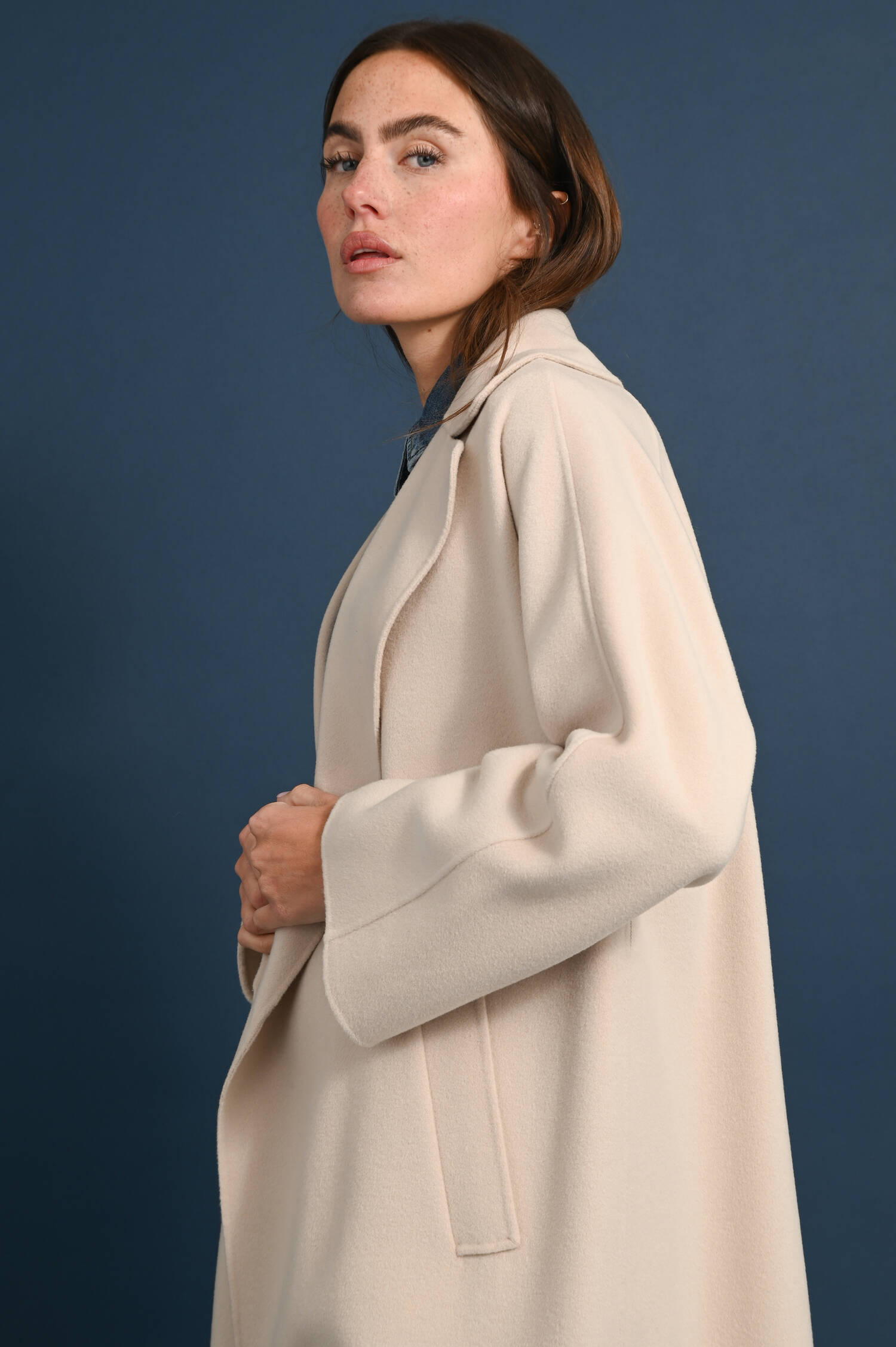 Schurwoll-Mix Trenchcoat CIVADA in Sand