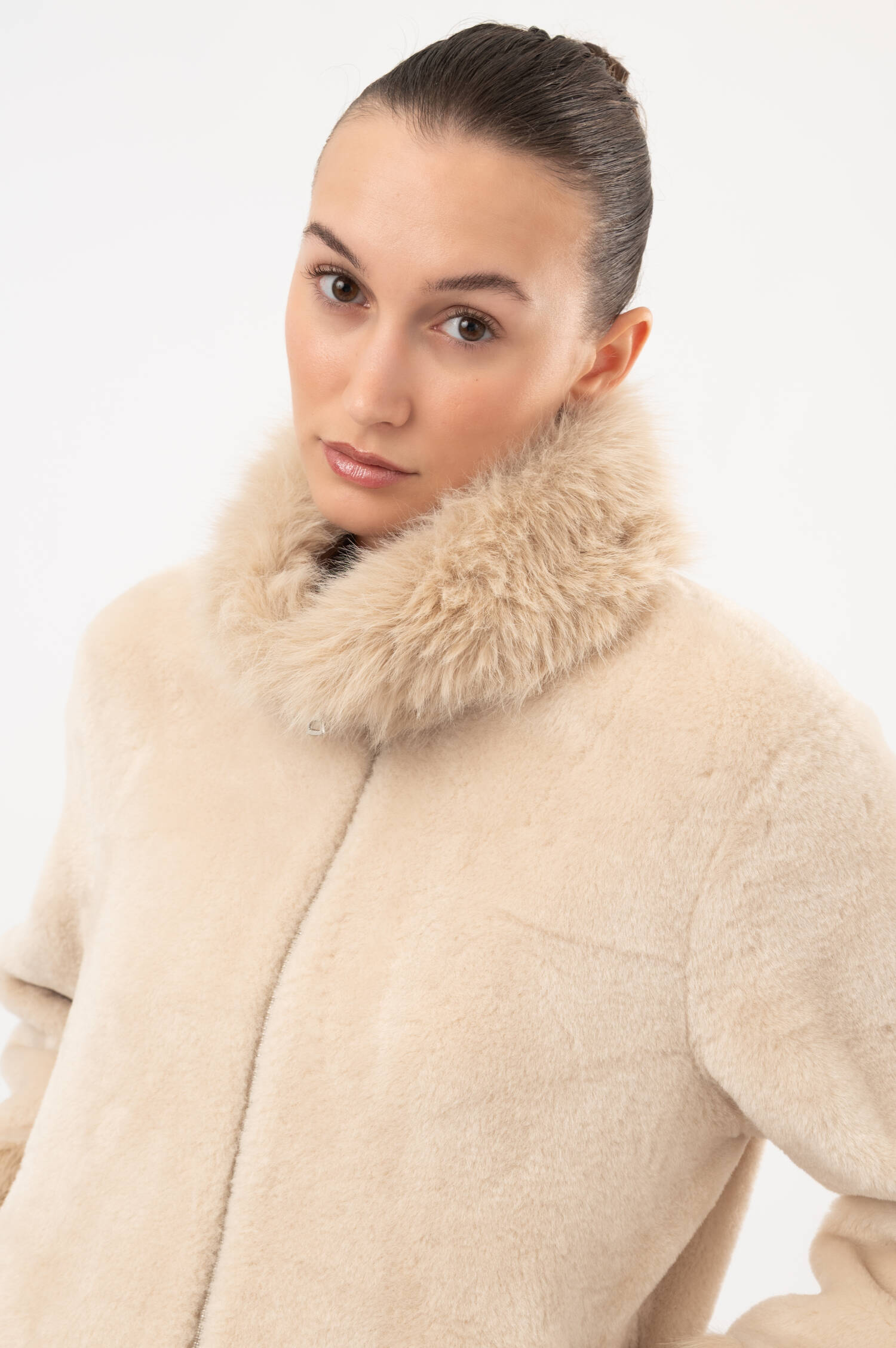 Faux-Fur-Jacke XANA TOSCANY in Beige Faux-Fur-Jacke XANA TOSCANY in Beige