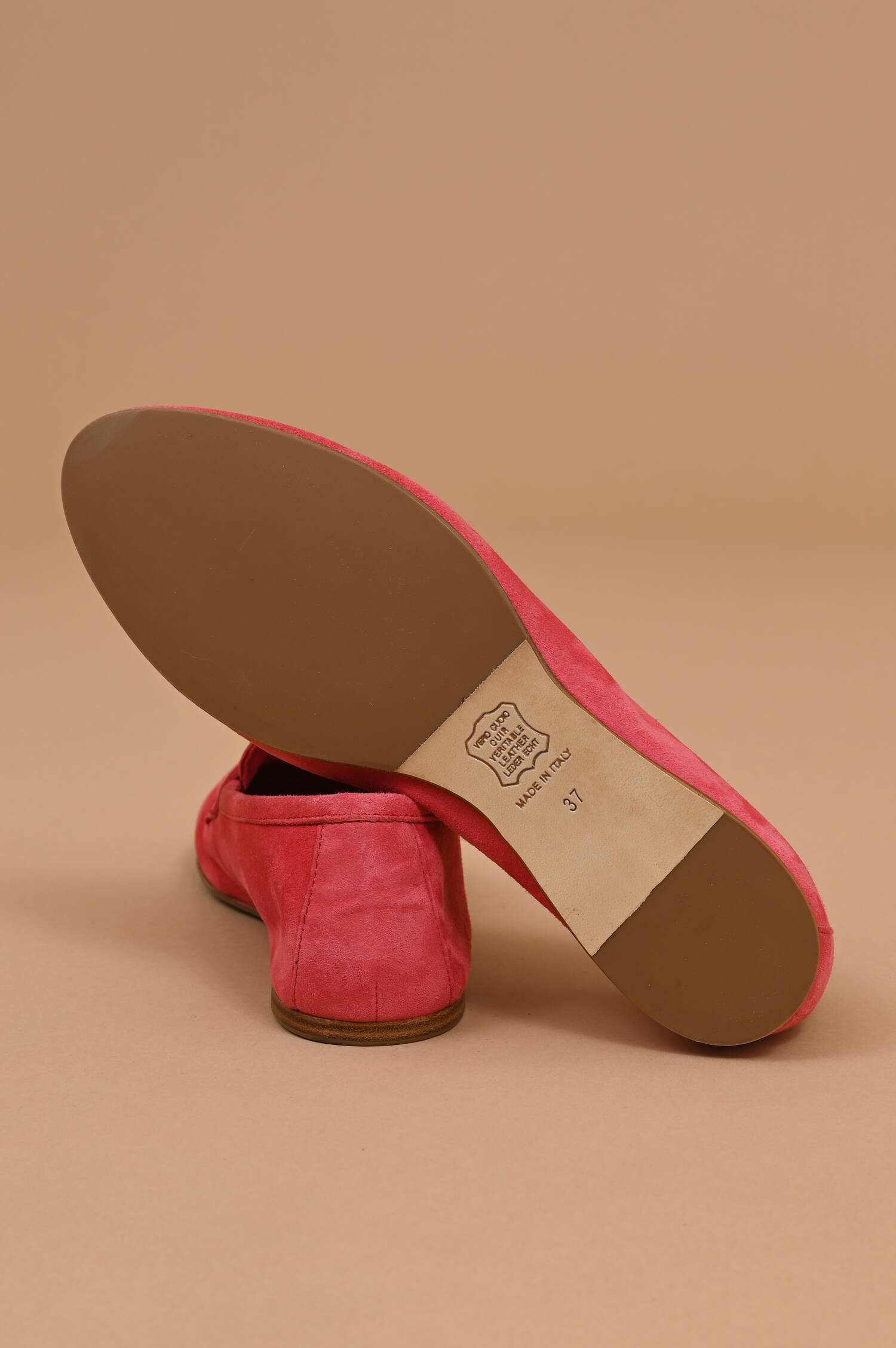 Veloursleder-Loafer in Wassermelonenrot Veloursleder-Loafer in Wassermelonenrot