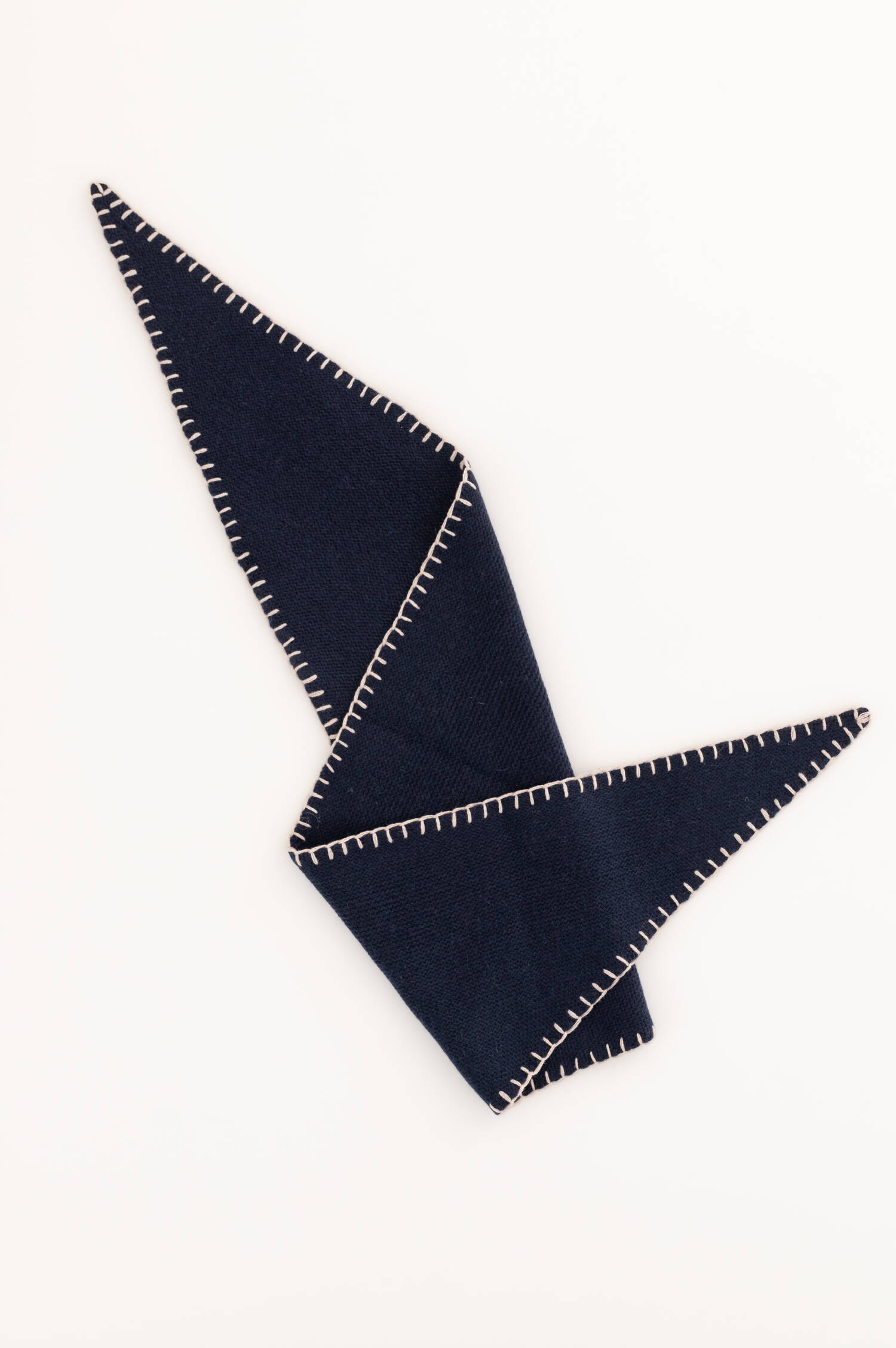 Woll-Cashmere-Dreieckstuch in Navy Woll-Cashmere-Dreieckstuch in Navy