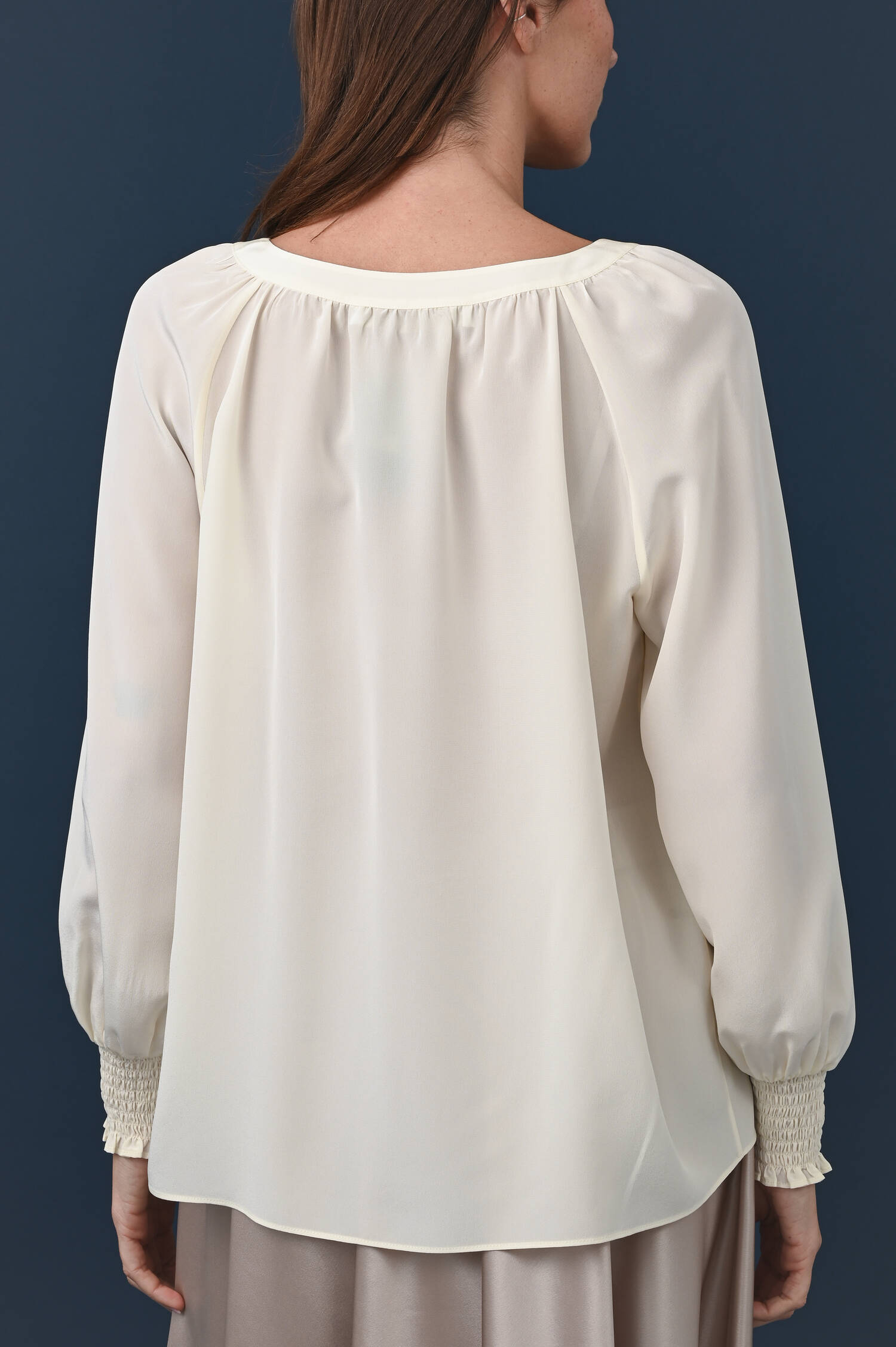 Chiffonseidenbluse in Mozzarella