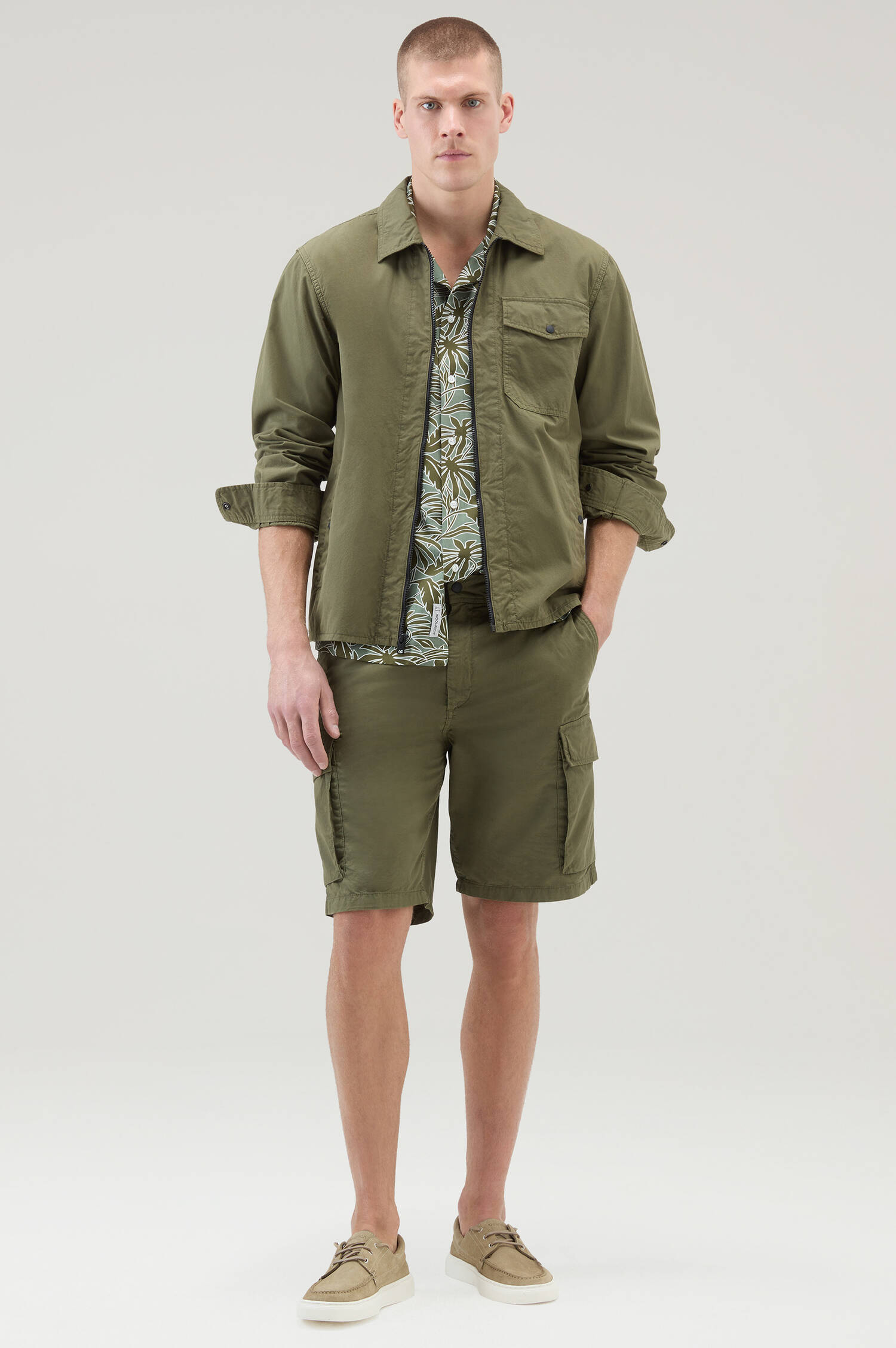 Overshirt aus Baumwolle in Oliv Overshirt aus Baumwolle in Oliv