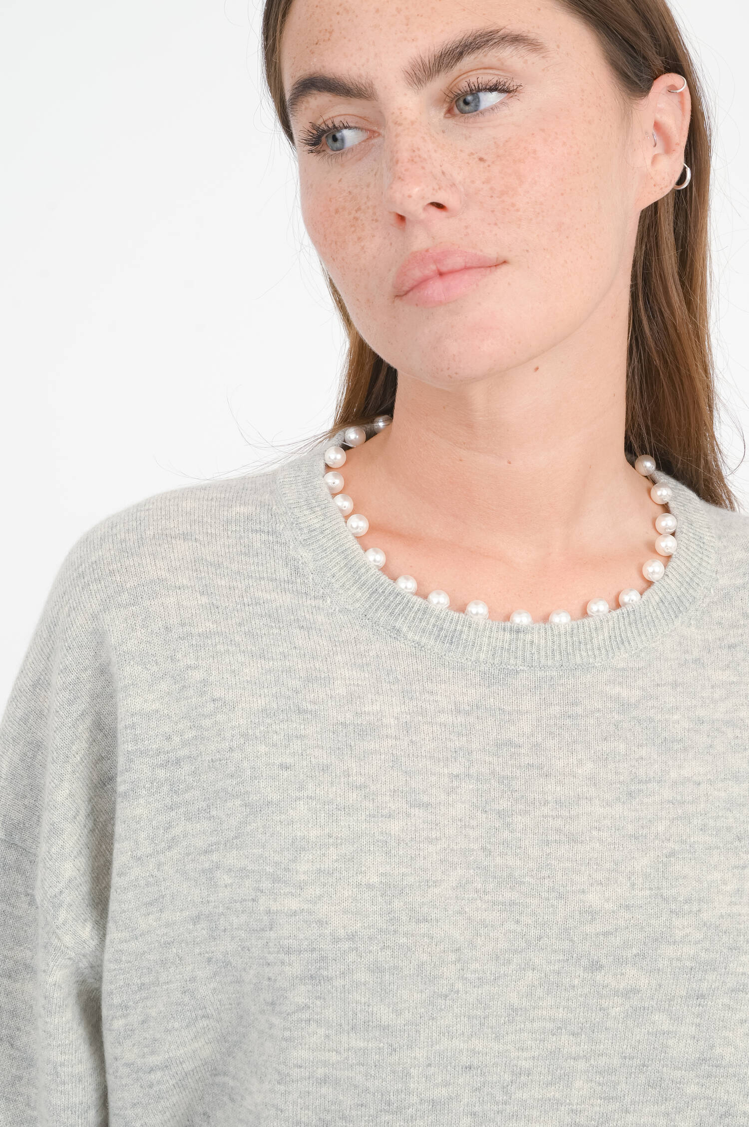 Woll-Cash-Mix Pullover mit Perlen in Hellgrau