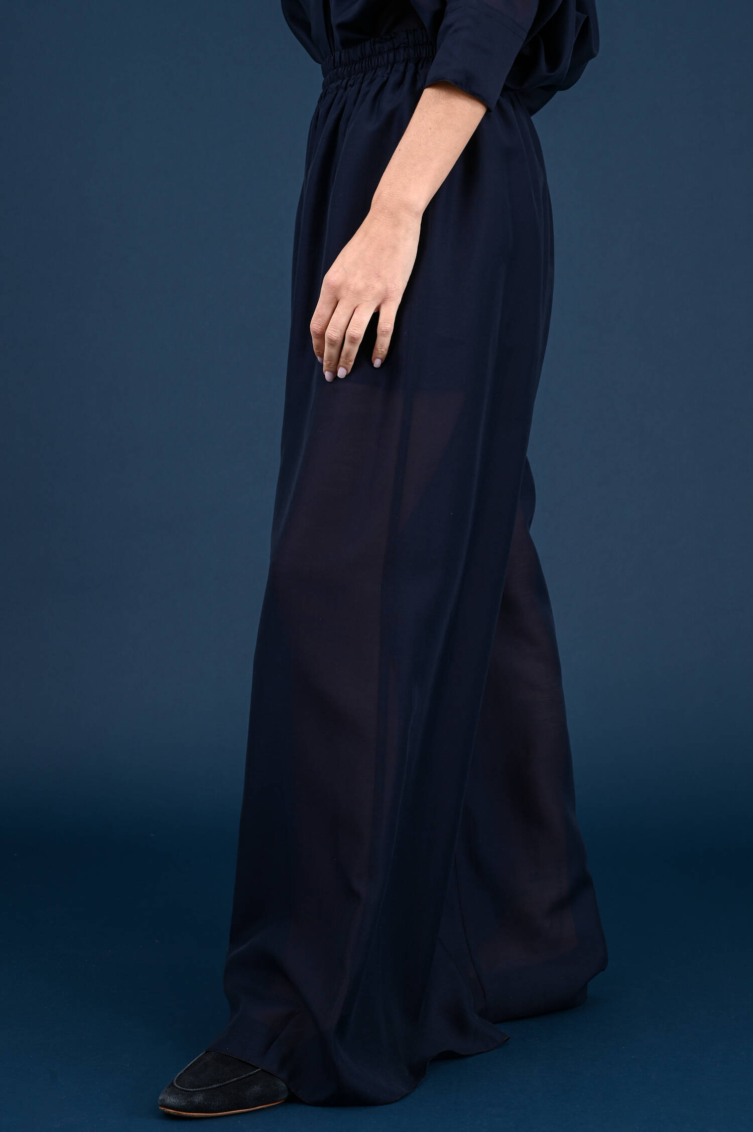 Wide-Leg Hose in Navy