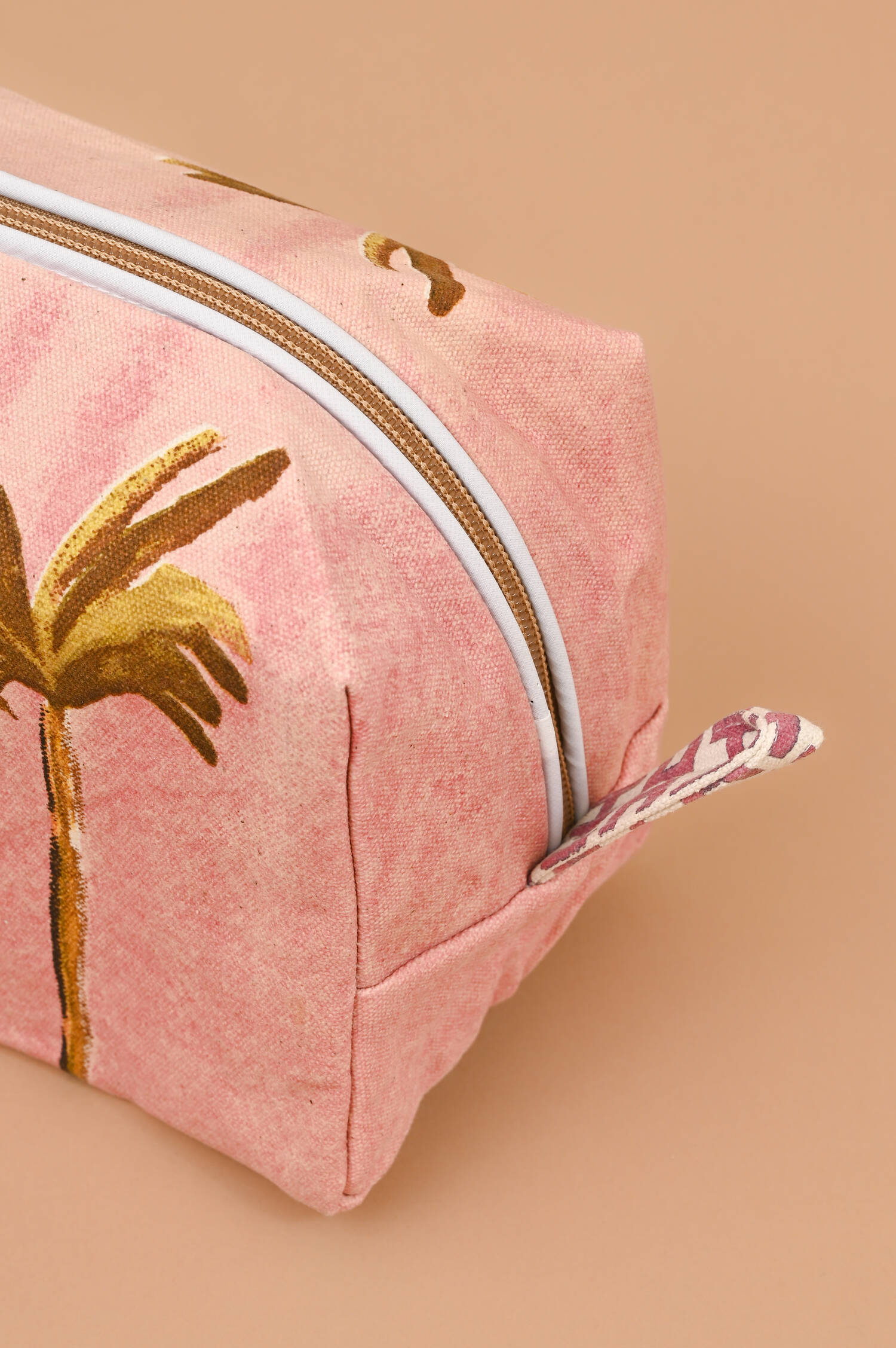 Necessaire in Palm Rosa