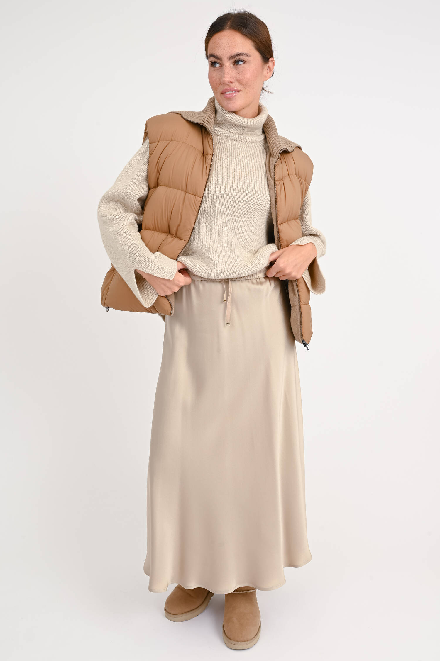 Gilet mit Strickkragen in Camel