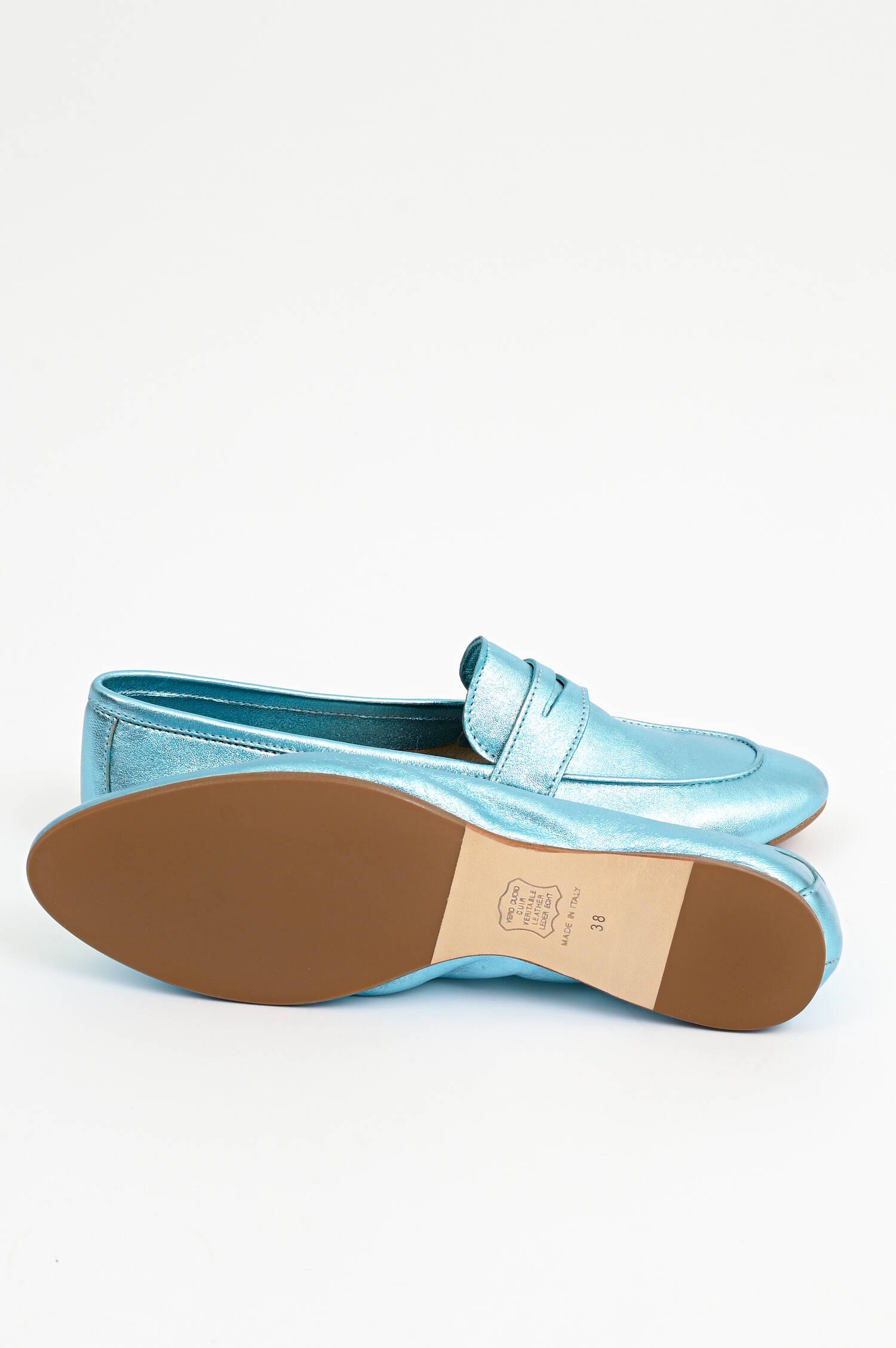 Leder-Loafer in Hellblau Metallic Leder-Loafer in Hellblau Metallic