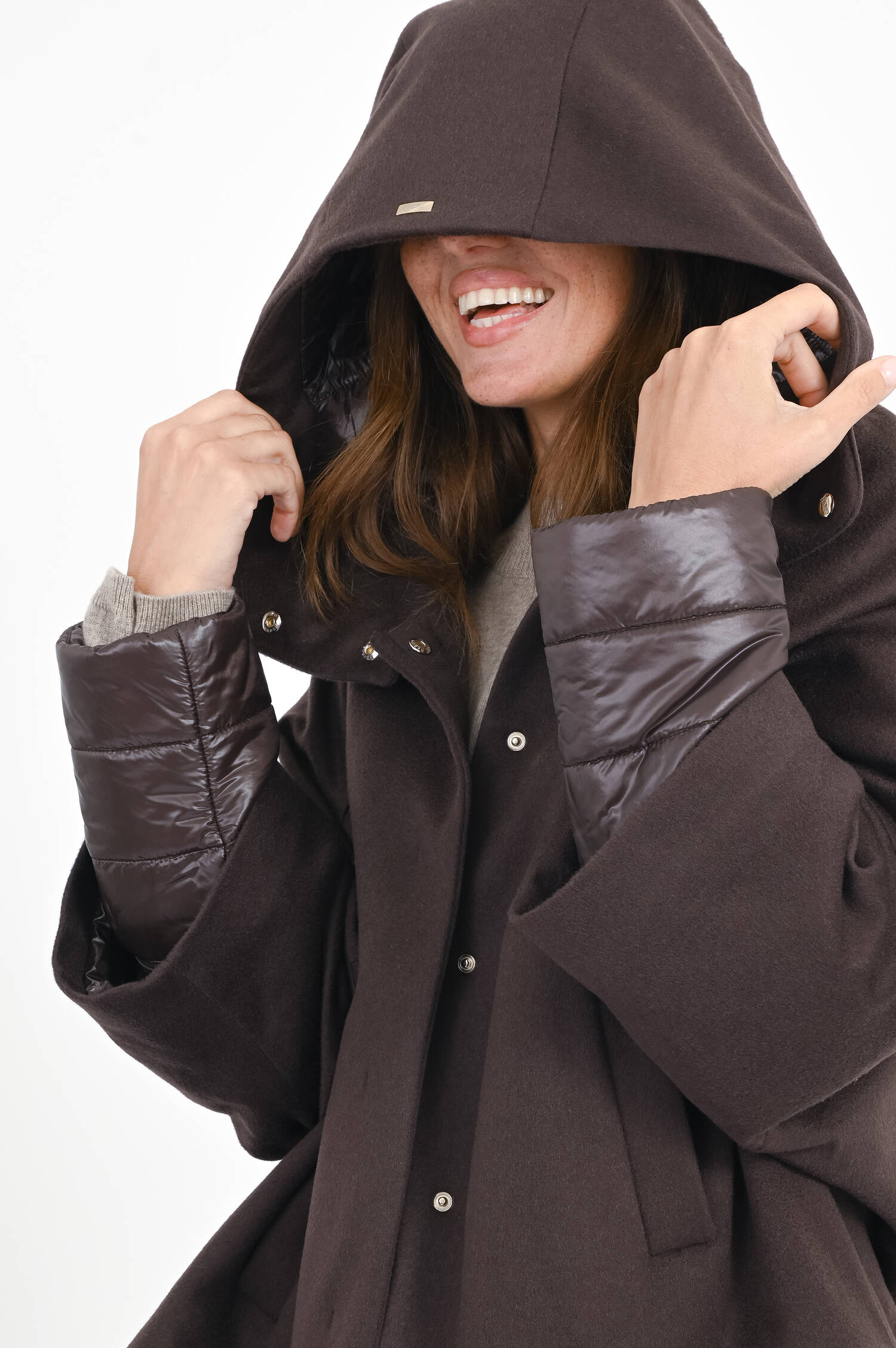 Cashmere Jacke mit Steppärmeln in Braun