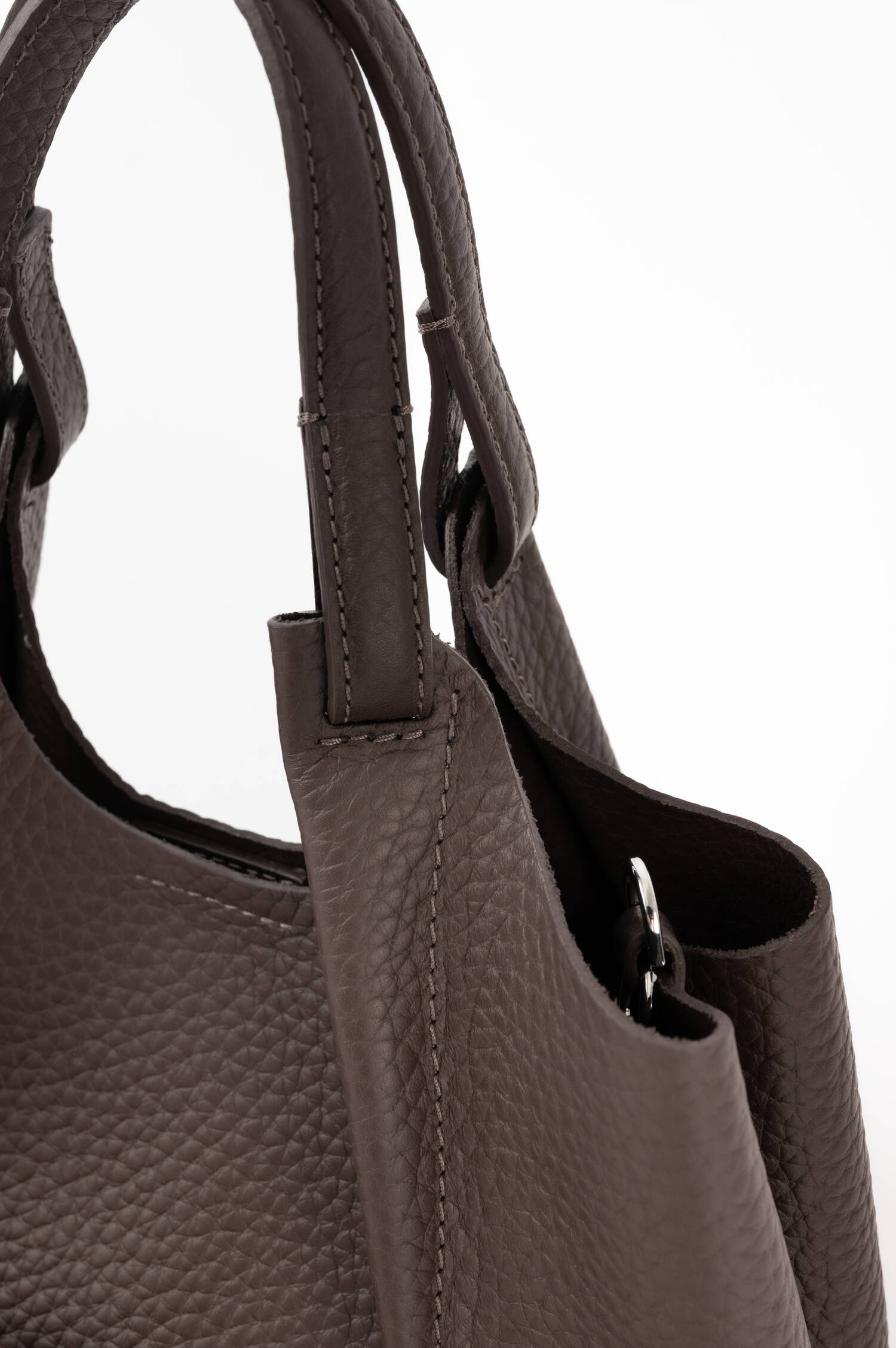 Ledertasche DUA in Dunkelbraun Ledertasche DUA in Dunkelbraun