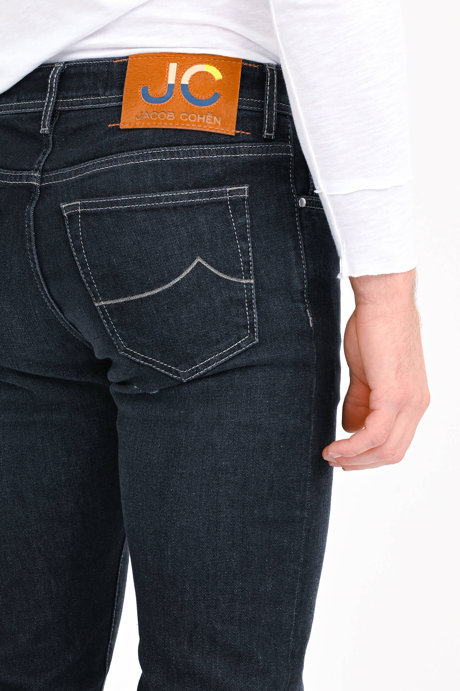 Straight Jeans BARD in Dunkelgrau