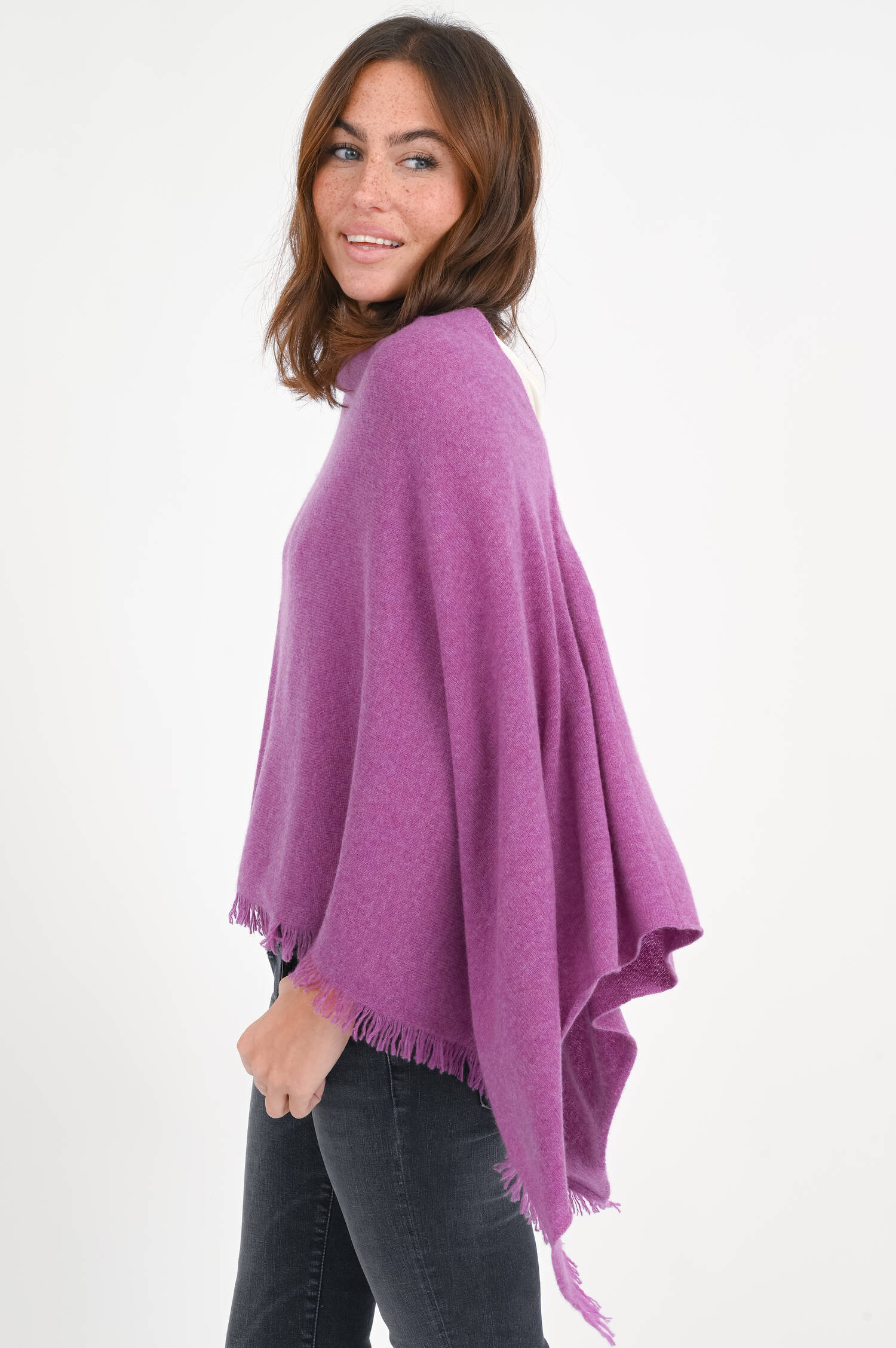 Cashmere Poncho in Violett
