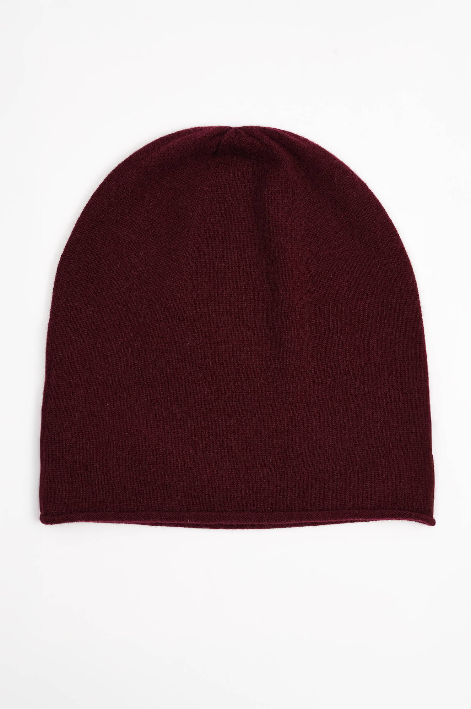 Feinstrick-Mütze mit Rollsaum in Dunkelrot Feinstrick-Mütze mit Rollsaum in Dunkelrot