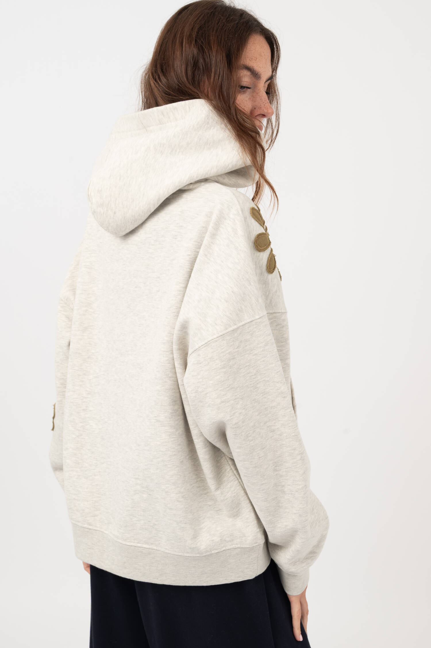 Hoodie mit Blumenstickerei in Grau meliert Hoodie mit Blumenstickerei in Grau meliert