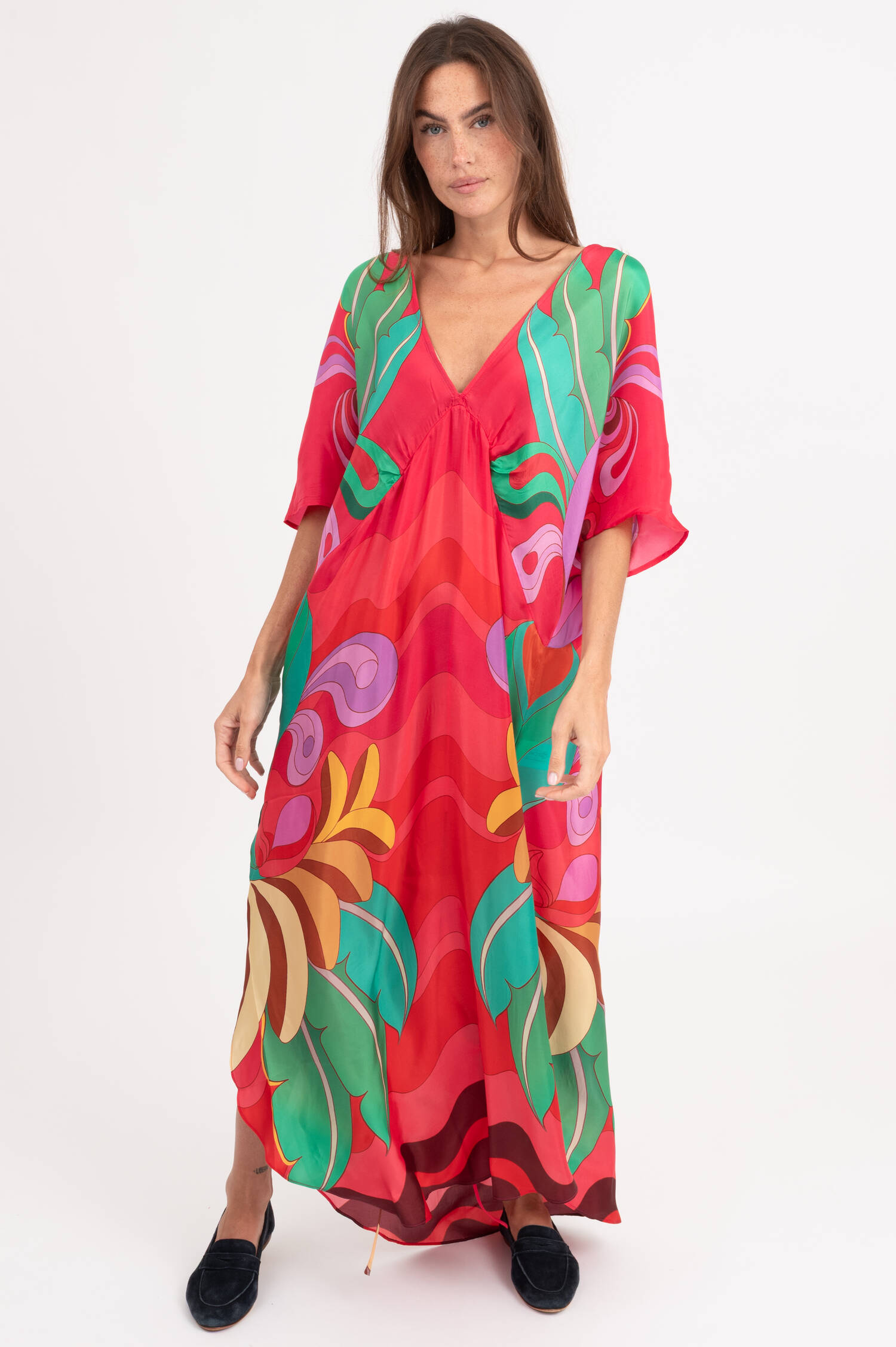 Maxi-Schlupfkleid mit Print in Rot/Multicolor Maxi-Schlupfkleid mit Print in Rot/Multicolor