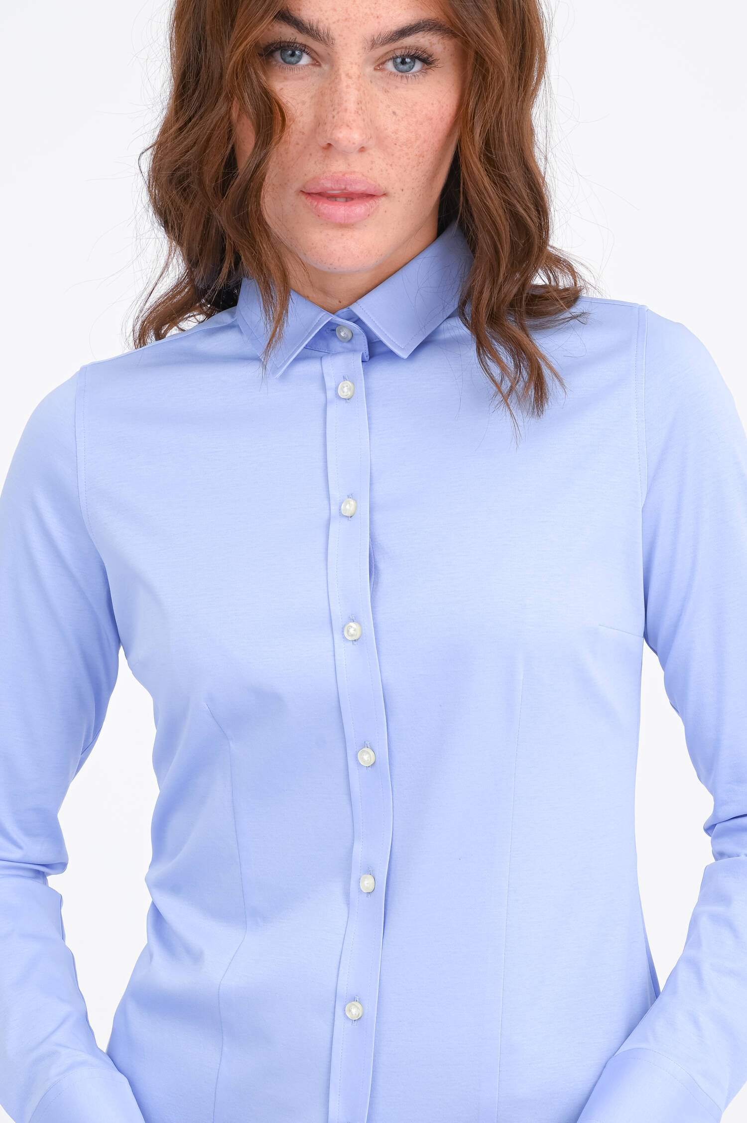 Taillierte Jersey-Langarm Bluse in Hellblau Taillierte Jersey-Langarm Bluse in Hellblau