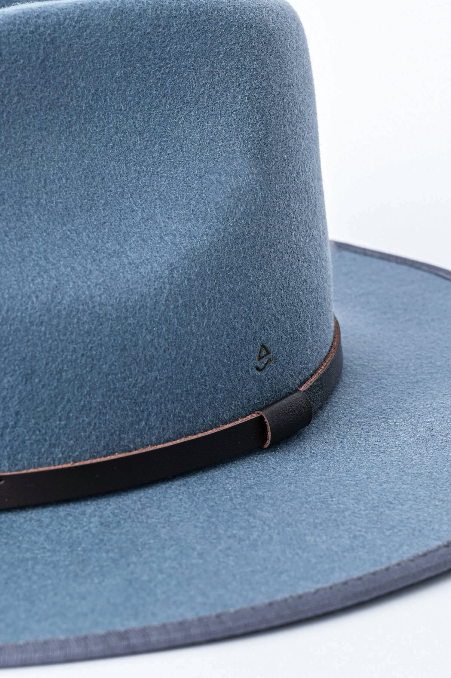 Hut THALASSOPHILE in Taubenblau Hut THALASSOPHILE in Taubenblau