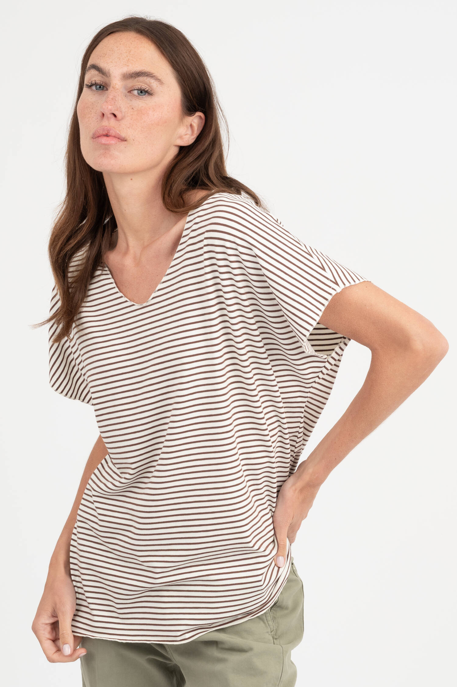 Oversize T-Shirt in Braun/Ecru gestreift Oversize T-Shirt in Braun/Ecru gestreift
