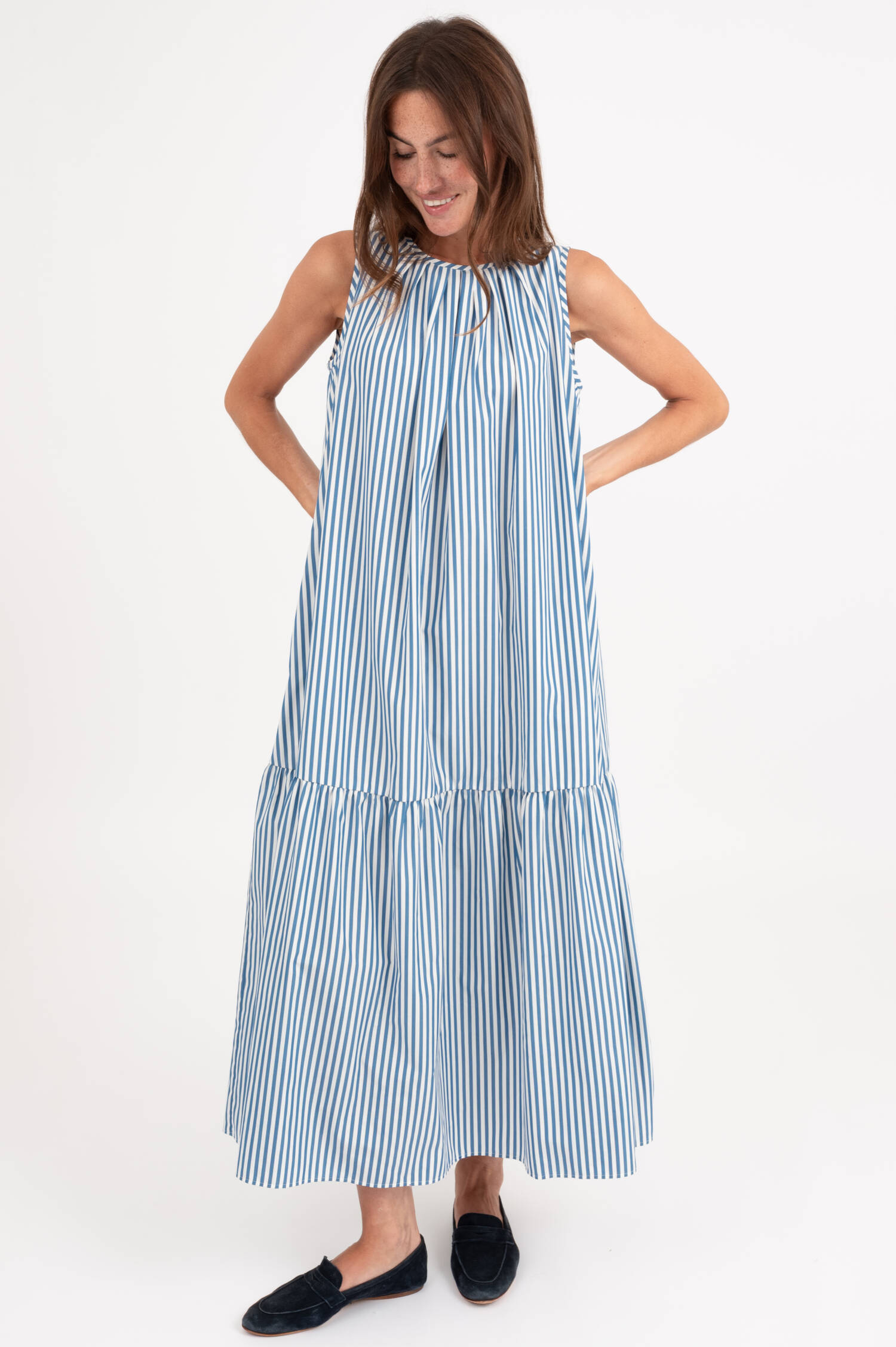 Midikleid CAPO in Blau/Weiß gestreift Midikleid CAPO in Blau/Weiß gestreift