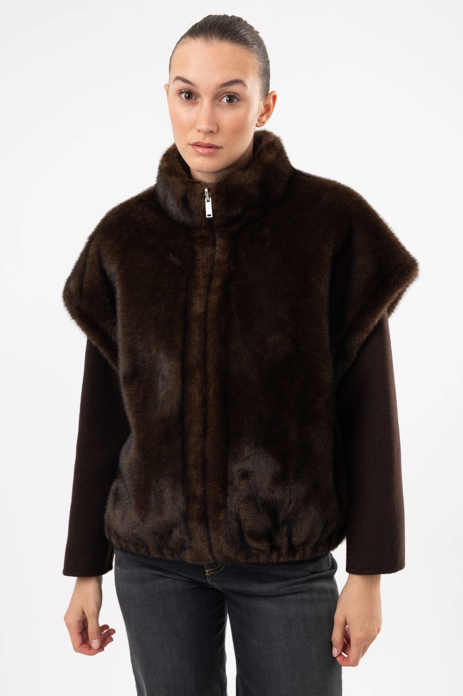 Faux-Fur-Gilet in Braun
