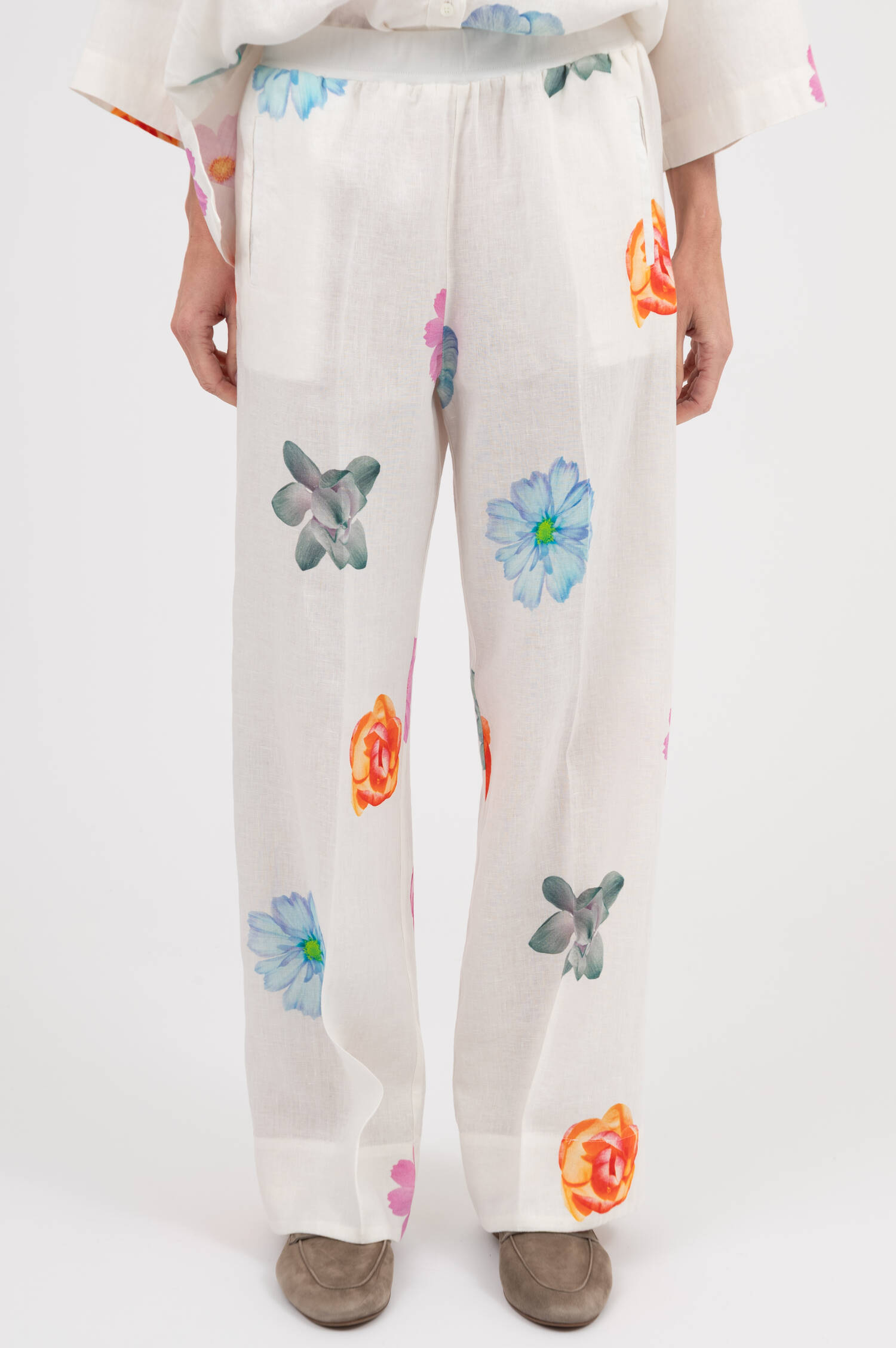 Leinenhose mit Blumen-Print in Weiß