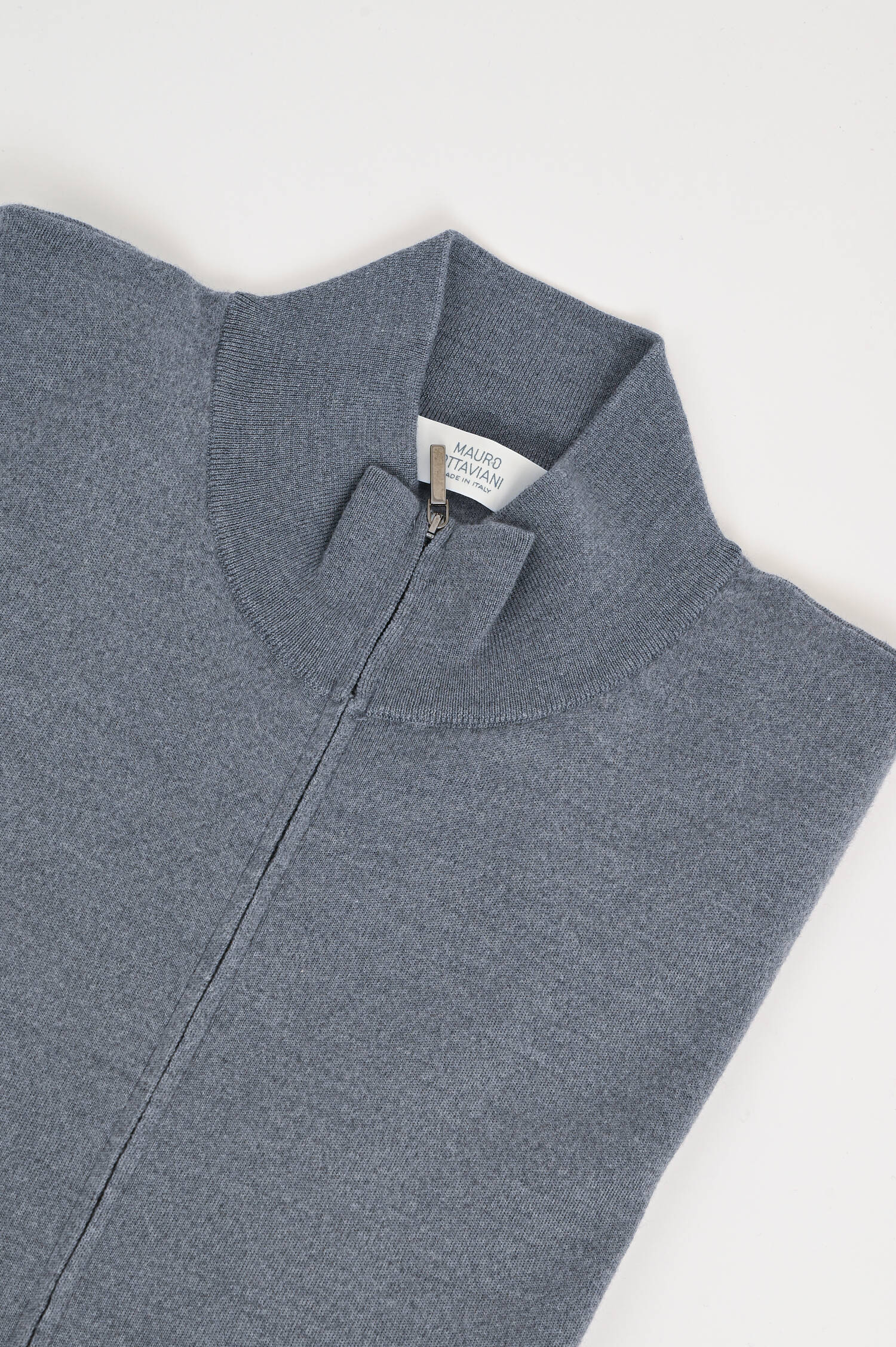 Strickjacke aus Merino-Wolle in Dunkelgrau