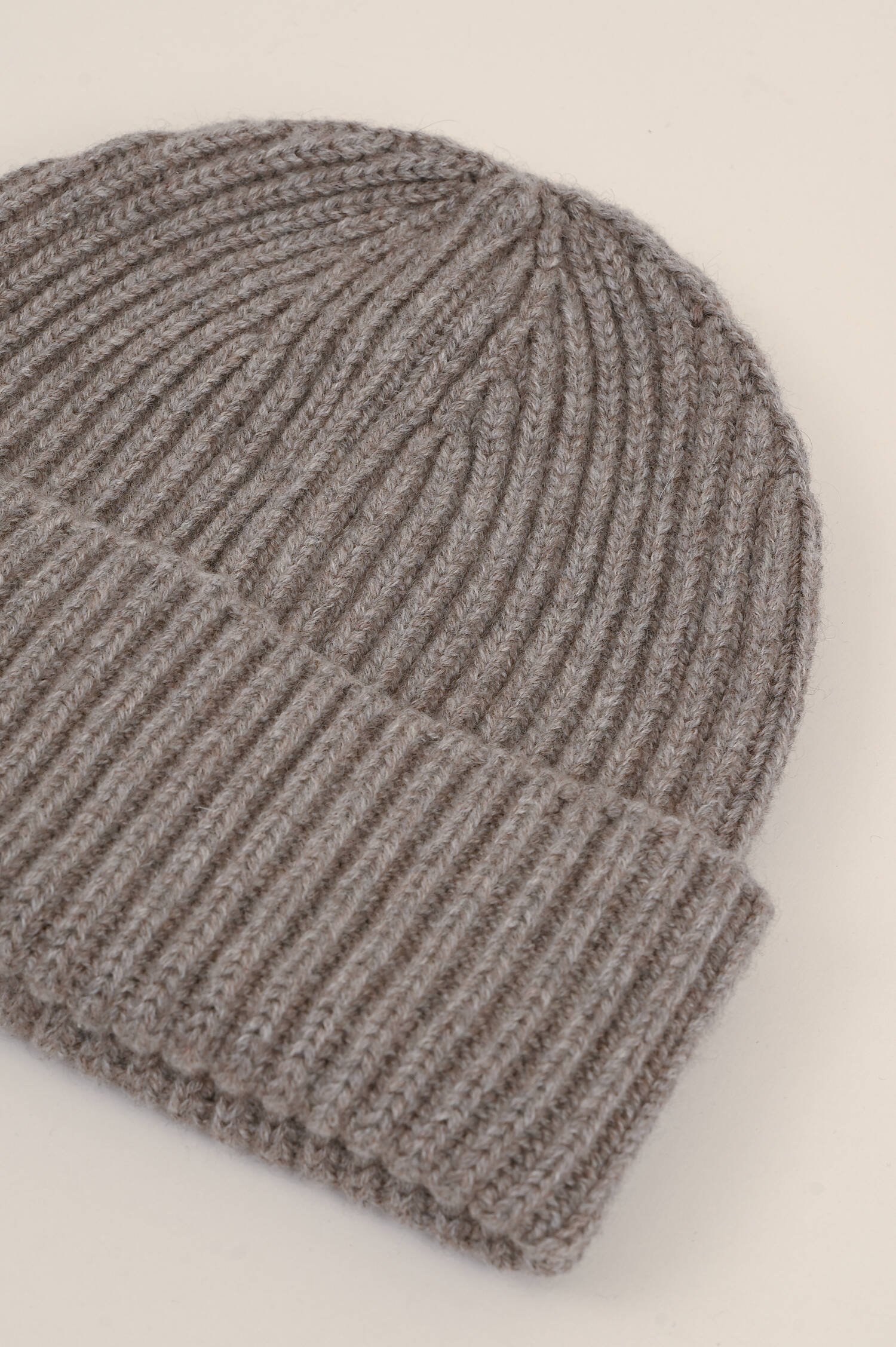 Midi-Mütze BARI aus Cashmere in Taupe