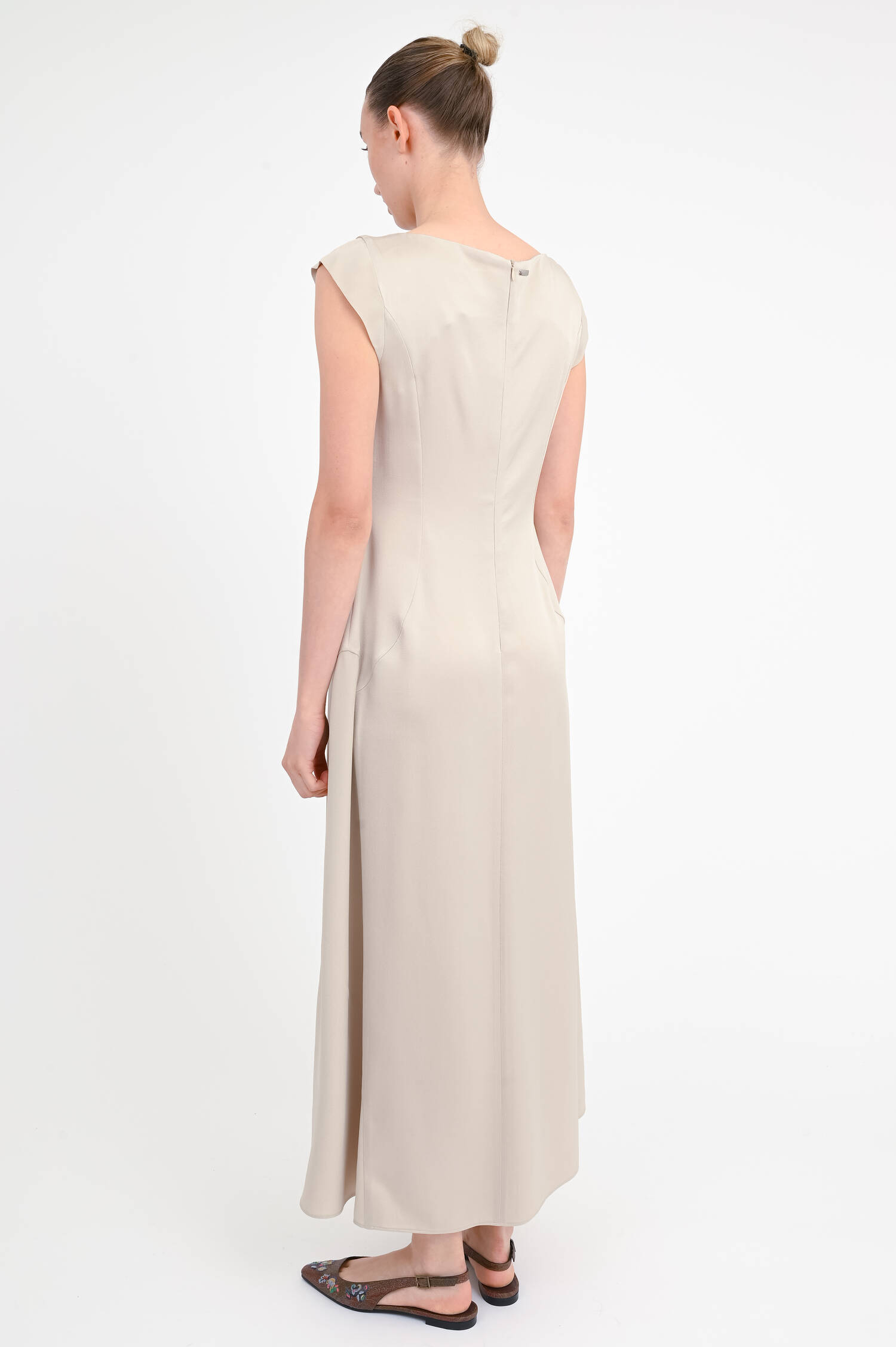 Maxi-Satinkleid in Chantilly Maxi-Satinkleid in Chantilly