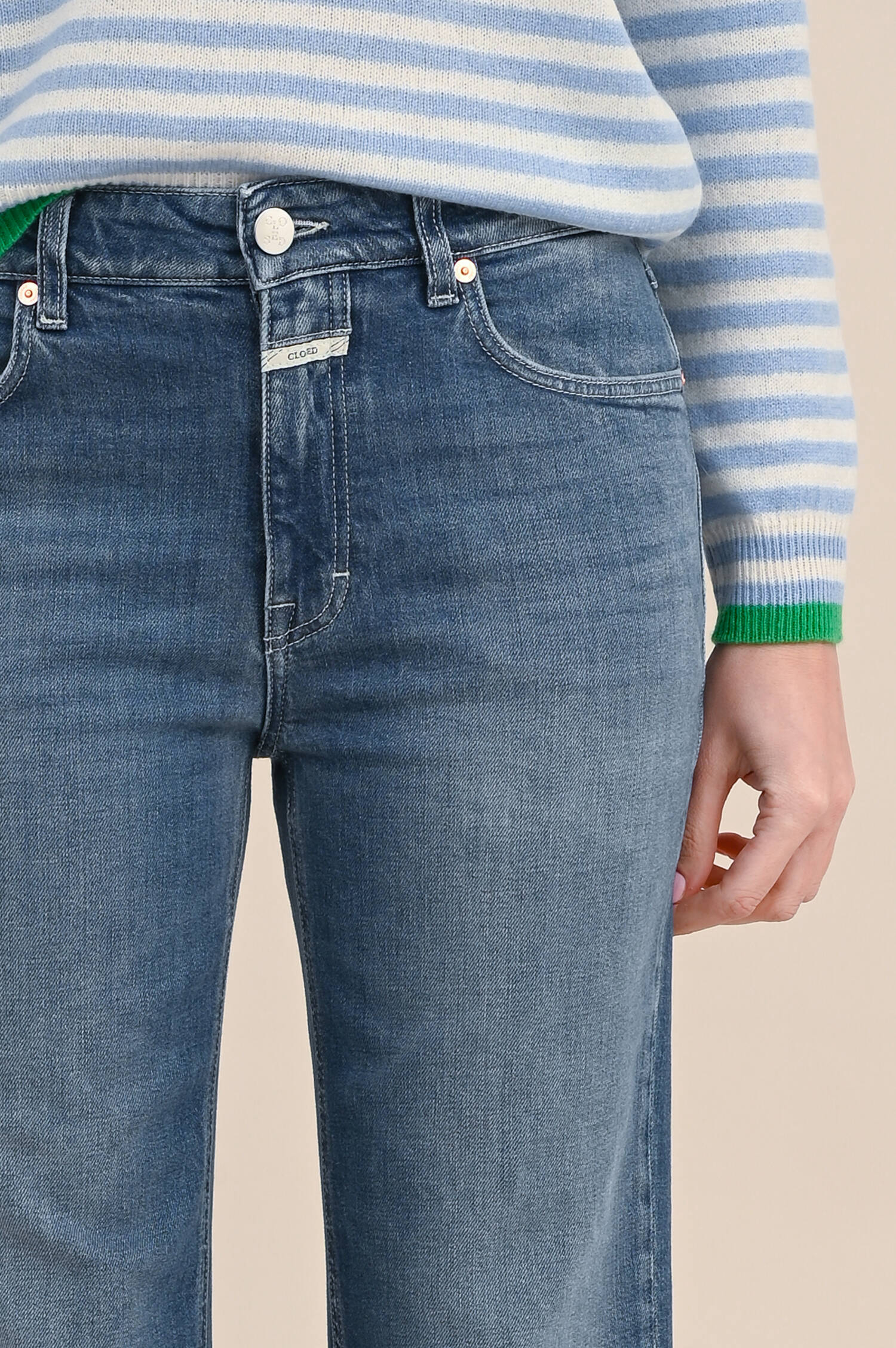 Boyfriend-Jeans in Mittelblau Boyfriend-Jeans in Mittelblau