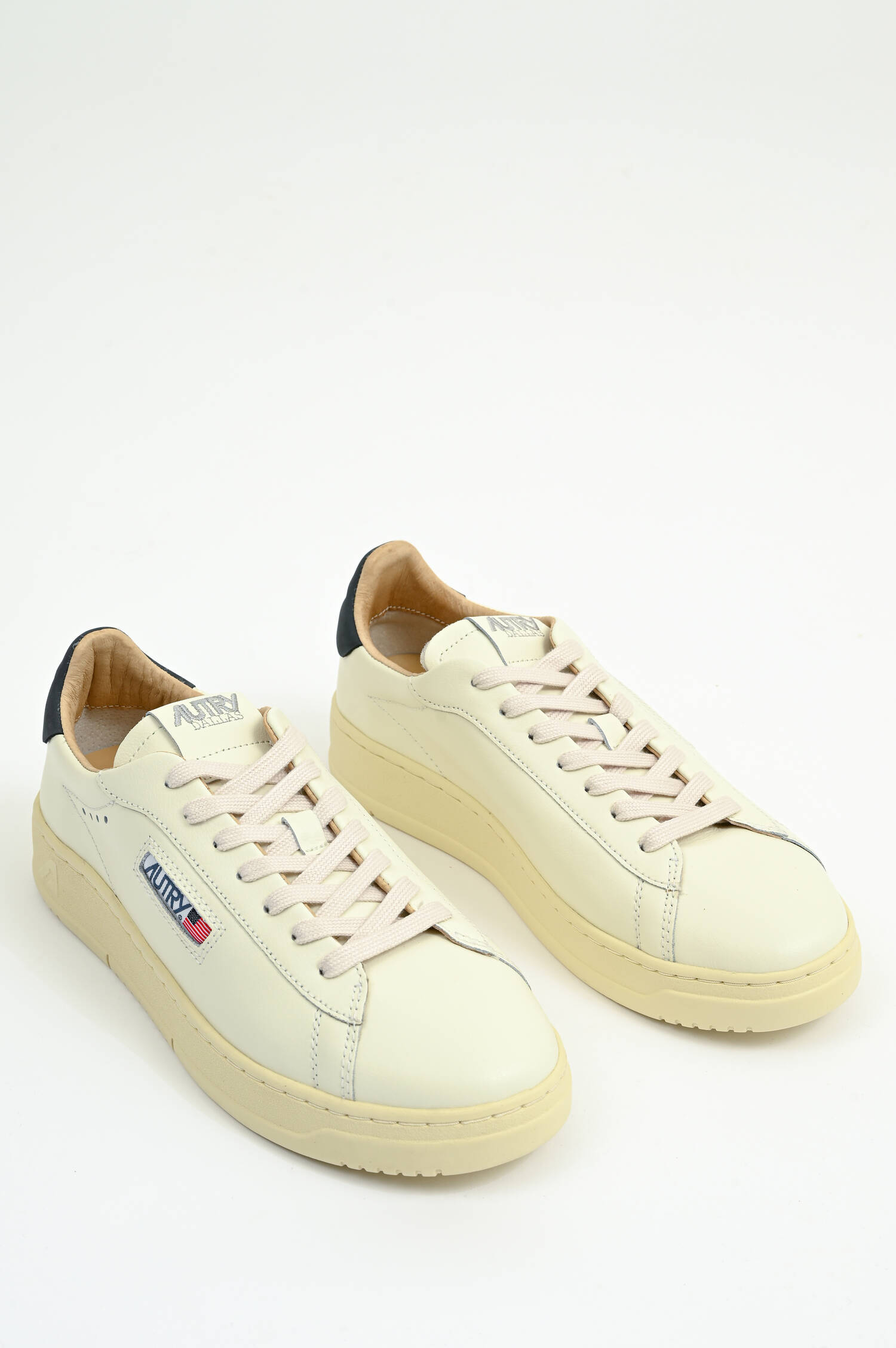 Sneaker DALLAS LOW in Weiß/Anthrazit