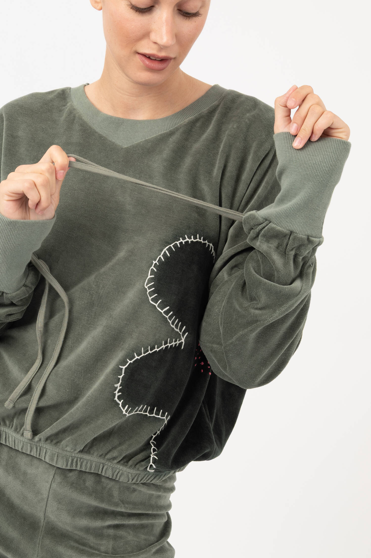Sweater TOLI in Oliv