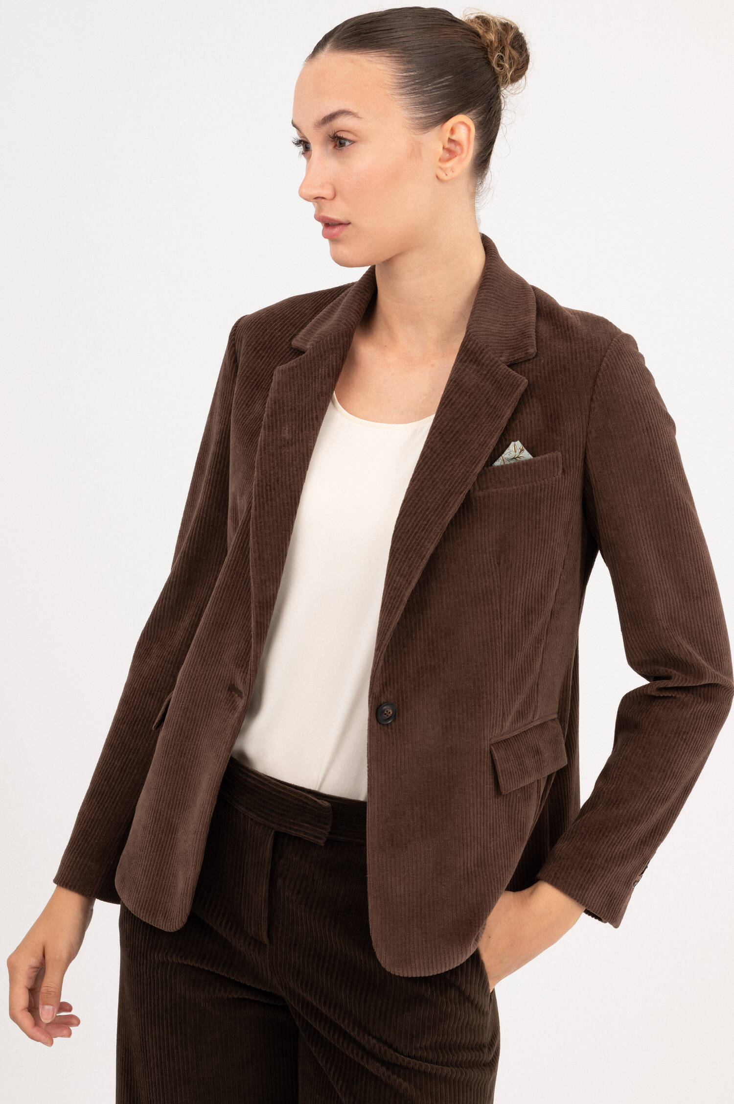 Cordblazer in Cream