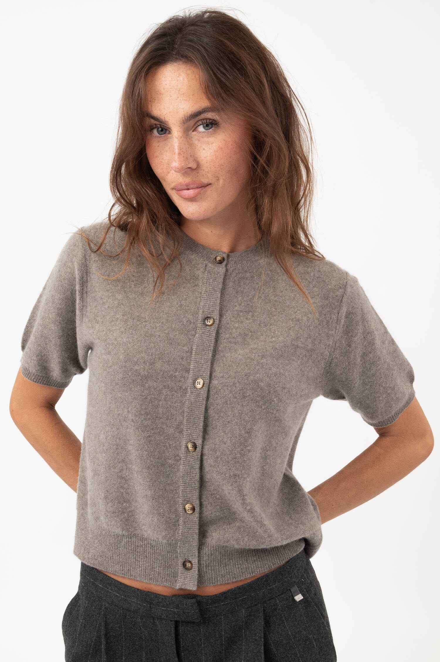 Cashmere-Cardigan in Taupe