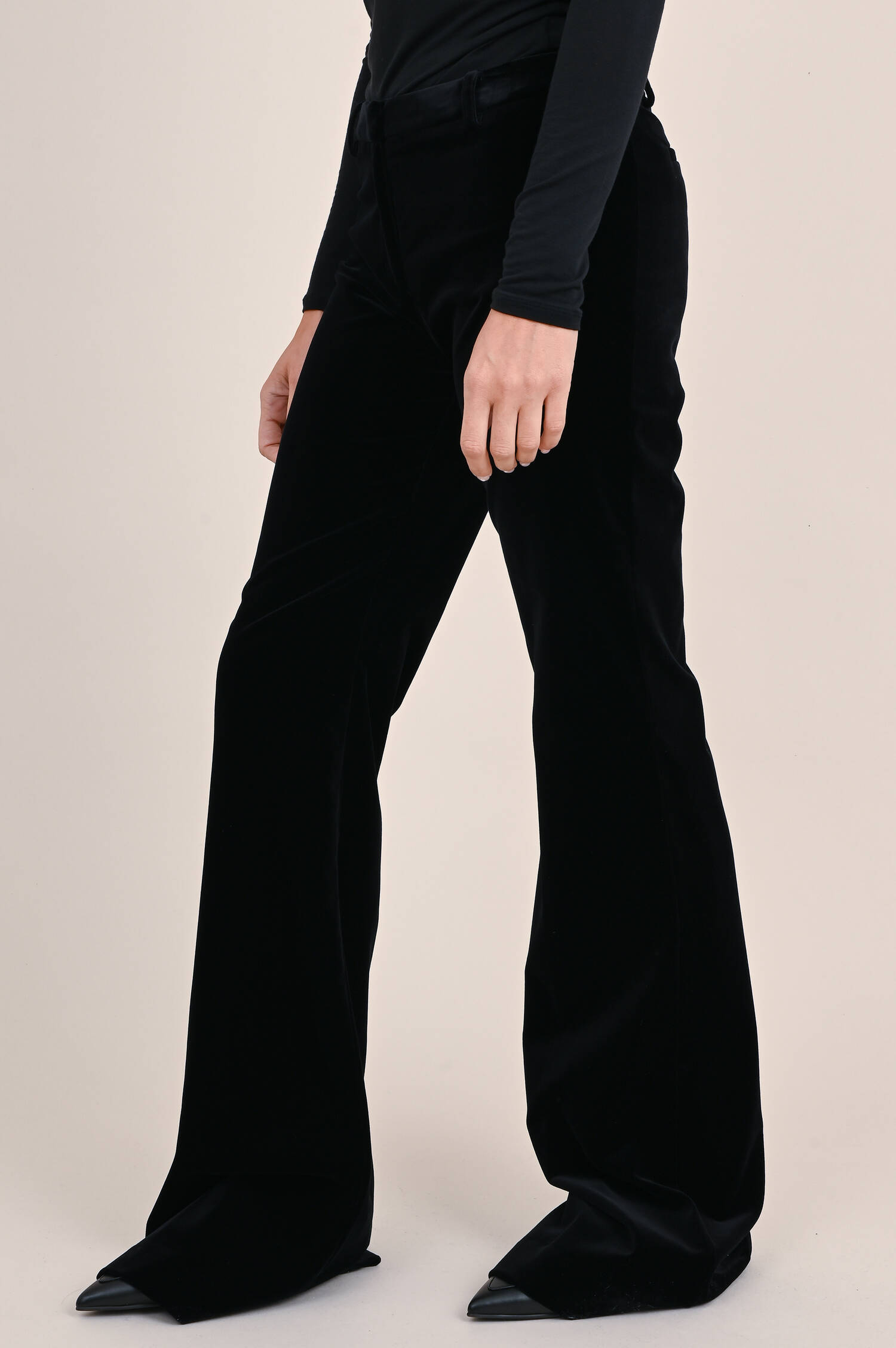 Hose aus Baumwoll-Samt in Schwarz