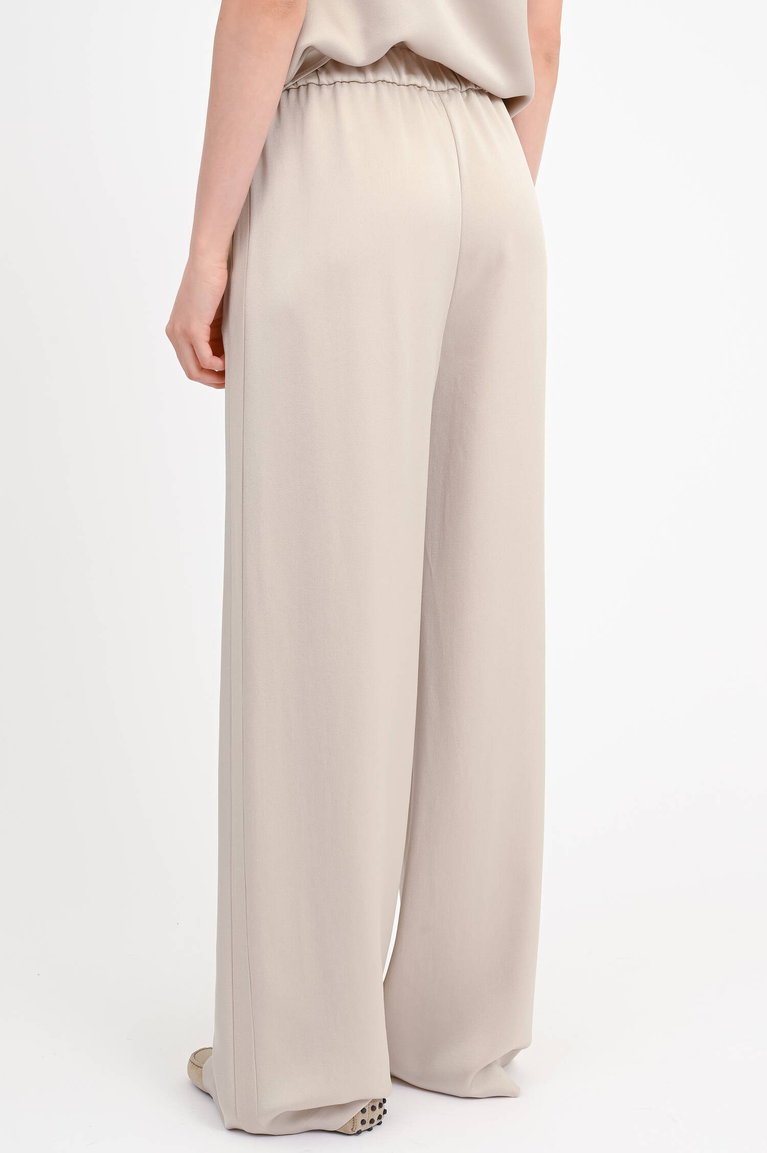 Hose in Satin-Optik in Chantilly